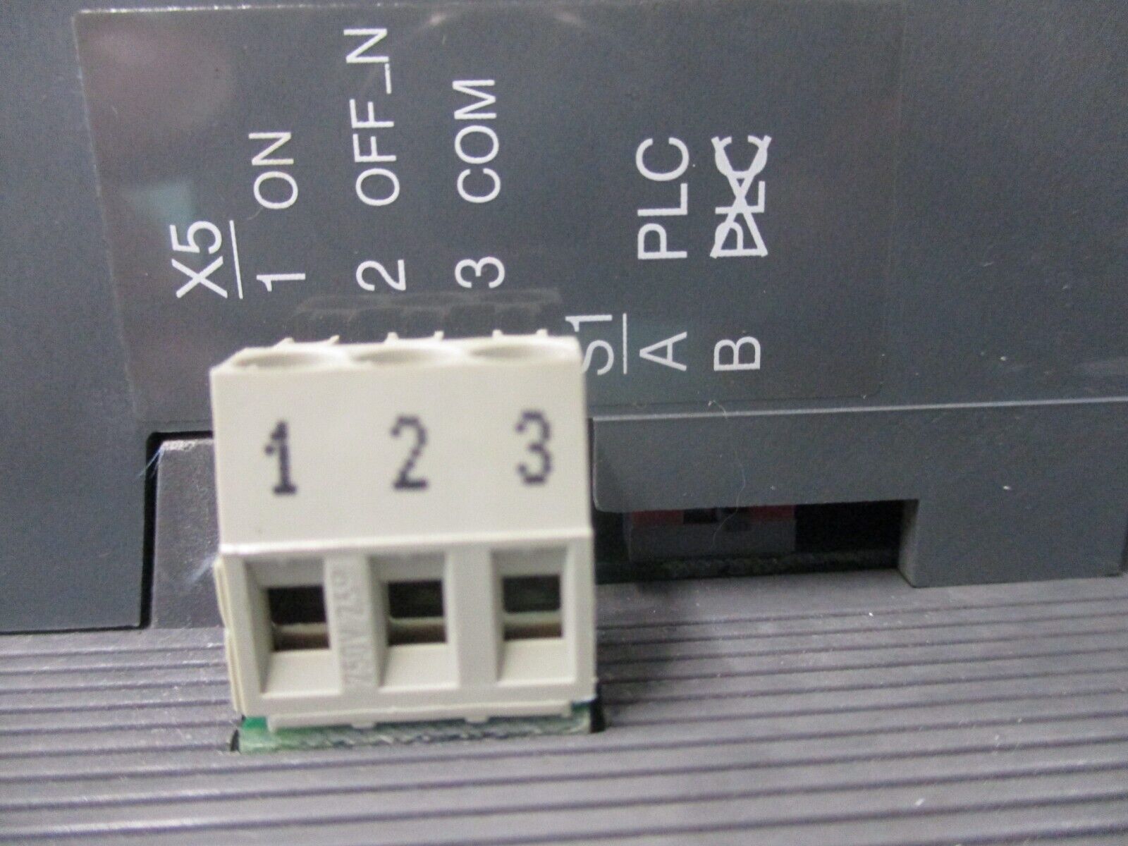 ABB Contactor AF400-30 600V 550A 100-250V AC/DC Coil Used