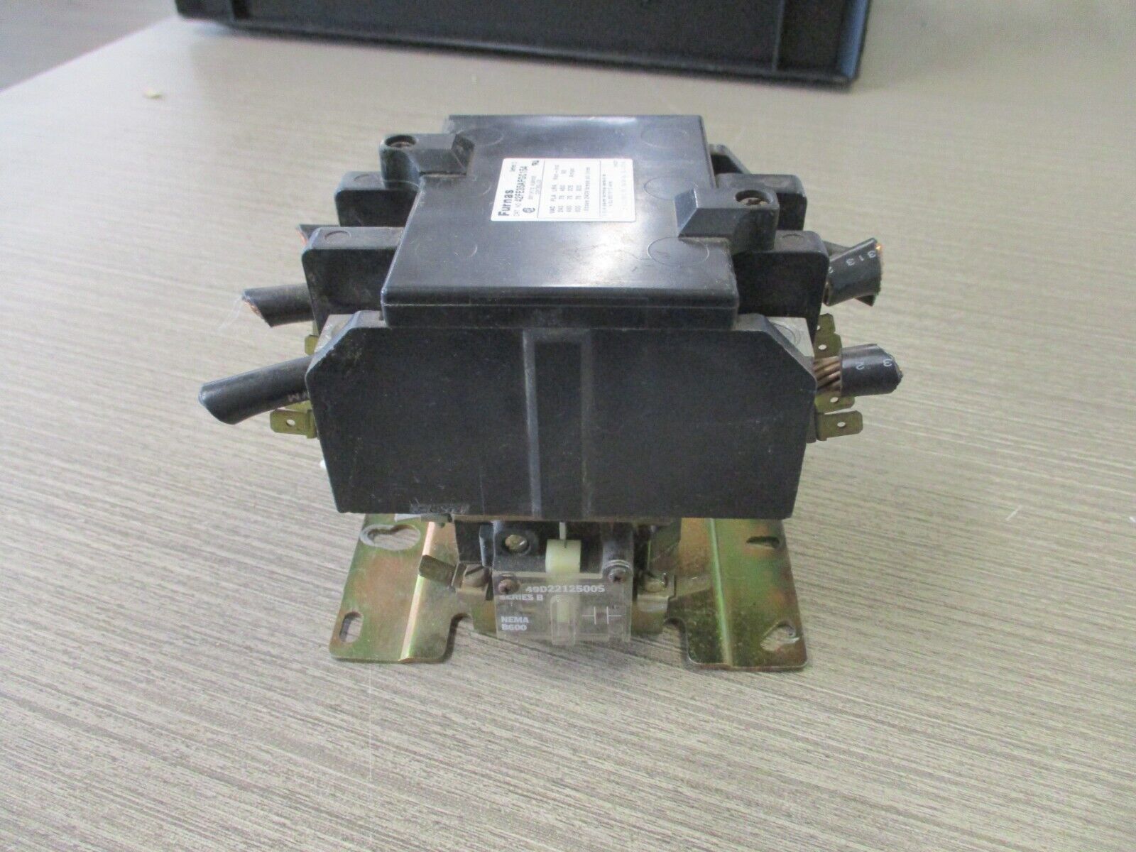 Furnas Definite Purpose Contactor 42FE35AFGC154 Ser.D 120V Coil 75A 600V Used.