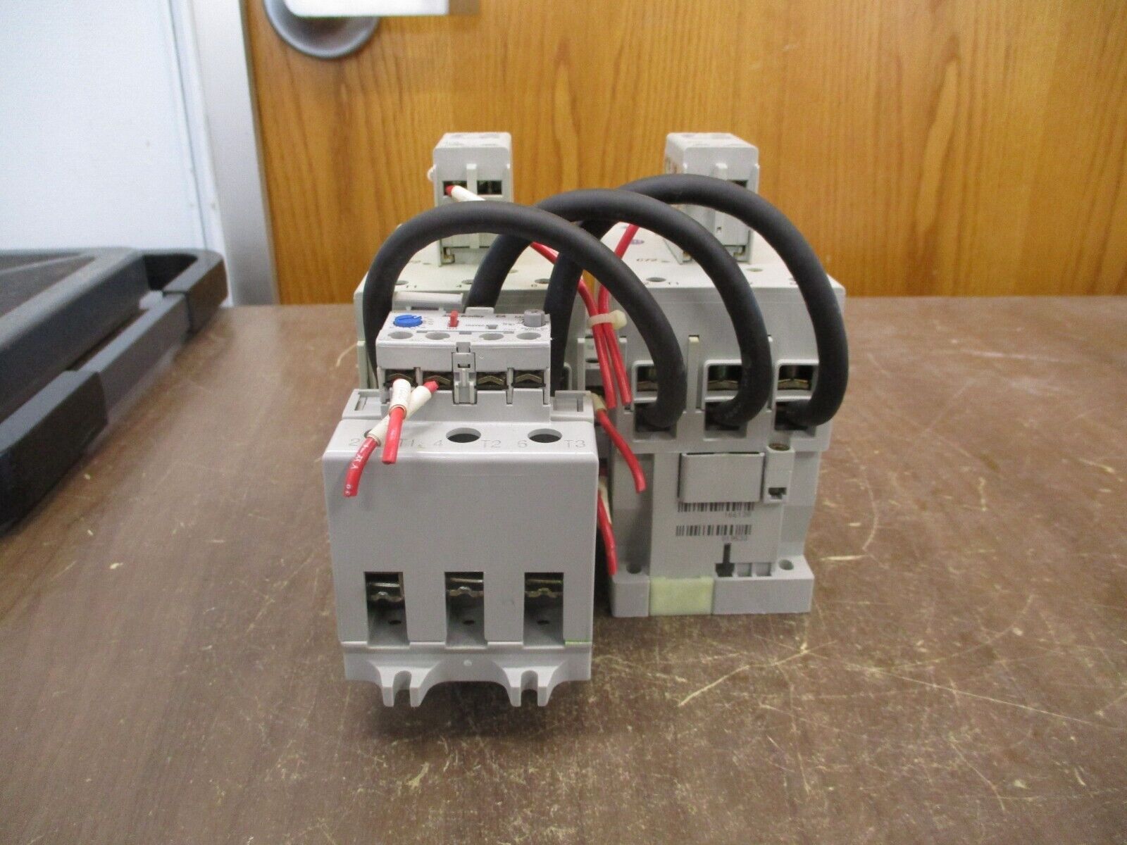 Allen-Bradley Reversing Starter 100-C72*00 / 193-EA2KE 120V Coil Trip: 26-85A