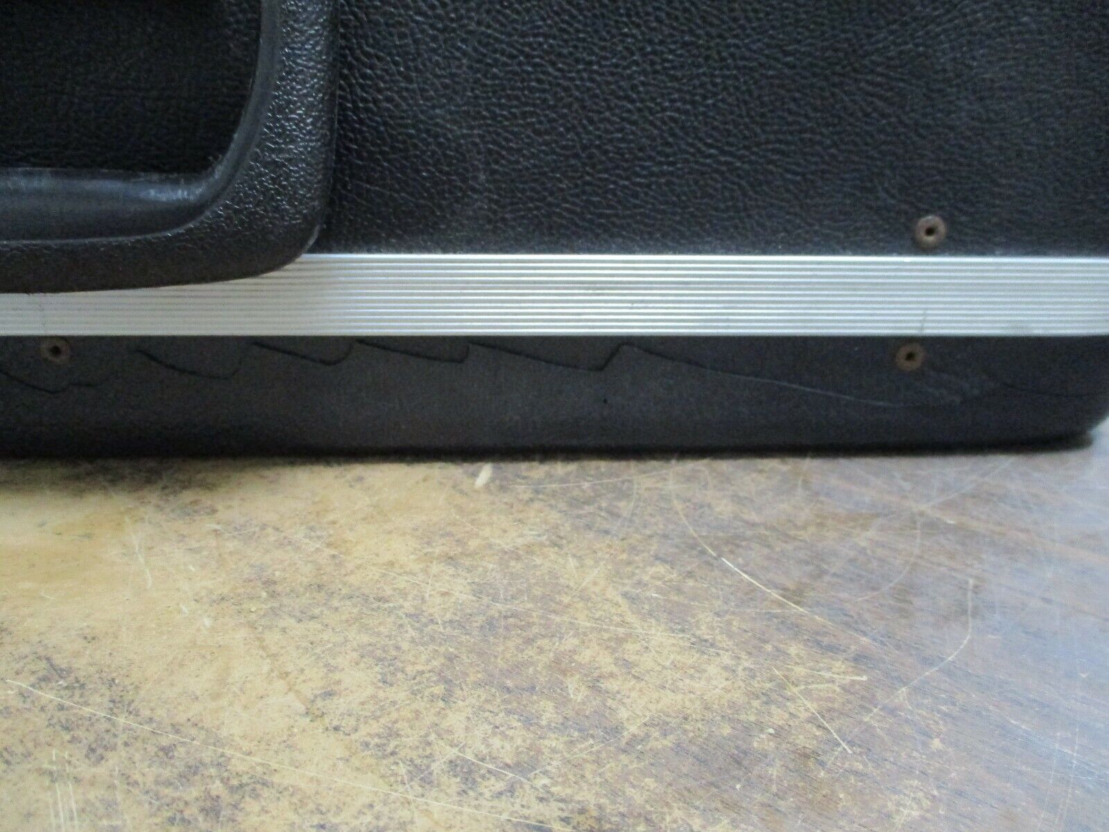 Holaday Industries Microwave Survey Meter HI-3002 *Cracked Carry Case* Used