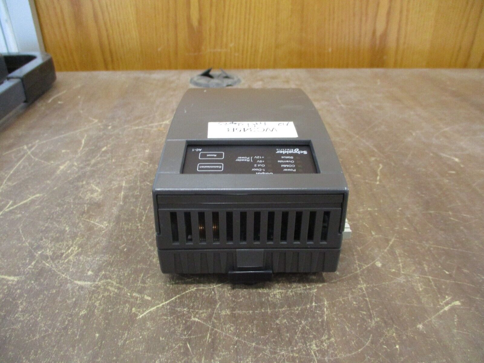 Schneider Electric Access Control Expansion Module AC-1 RS485 24VDC 2.6W Used