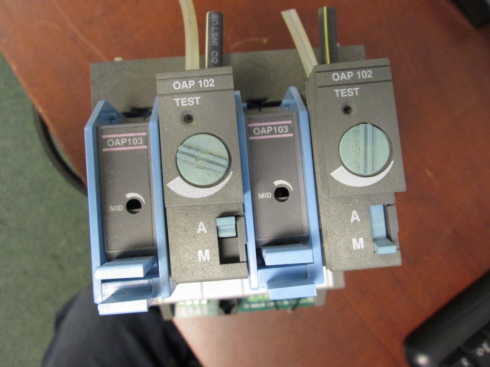 Metasys/Johnson Controls Function Module AS-FMK102-0 (2) OAP103 (2) OAP102 Used