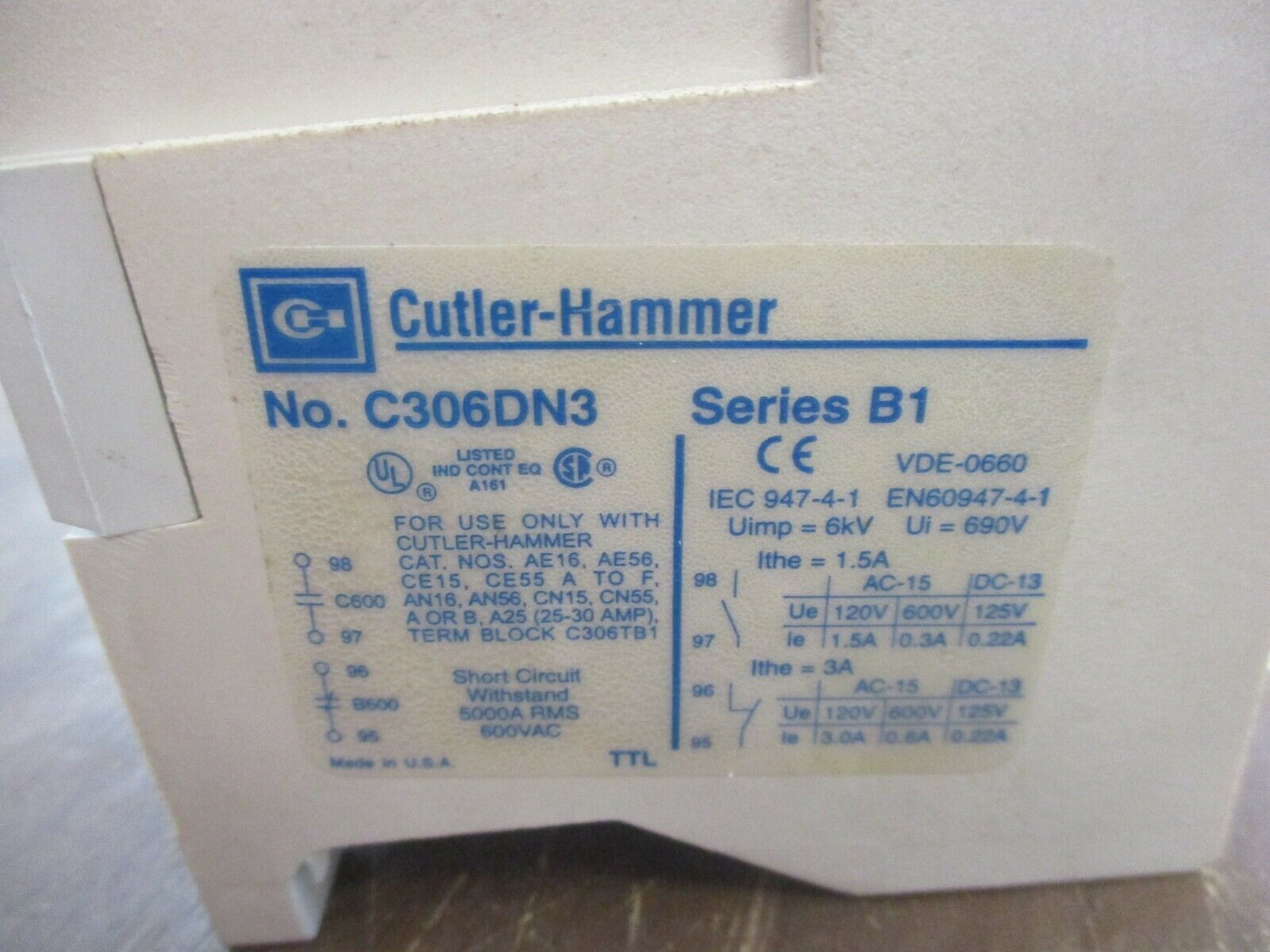 Cutler-Hammer Starter AE16ANS0/C306DN3 120V Coil w/ Aux Contact Block Used