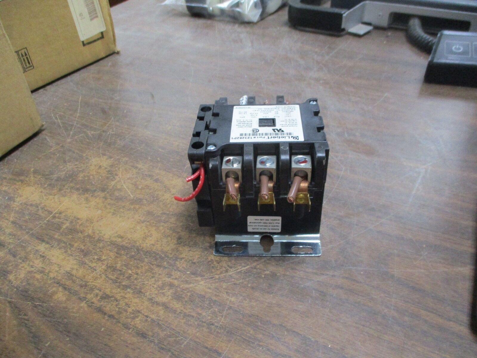 Liebert Contactor 123282P1 24V Coil 50A 600V Used