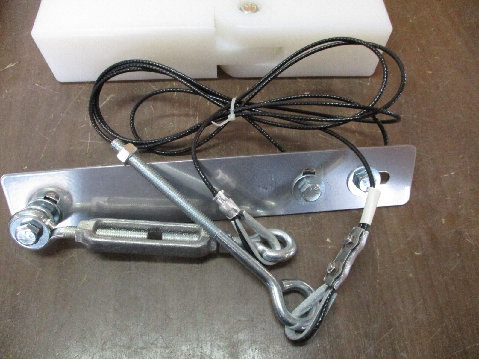 Advantage Gate Products Barrier Gate Folding Arm Assembly New Surplus