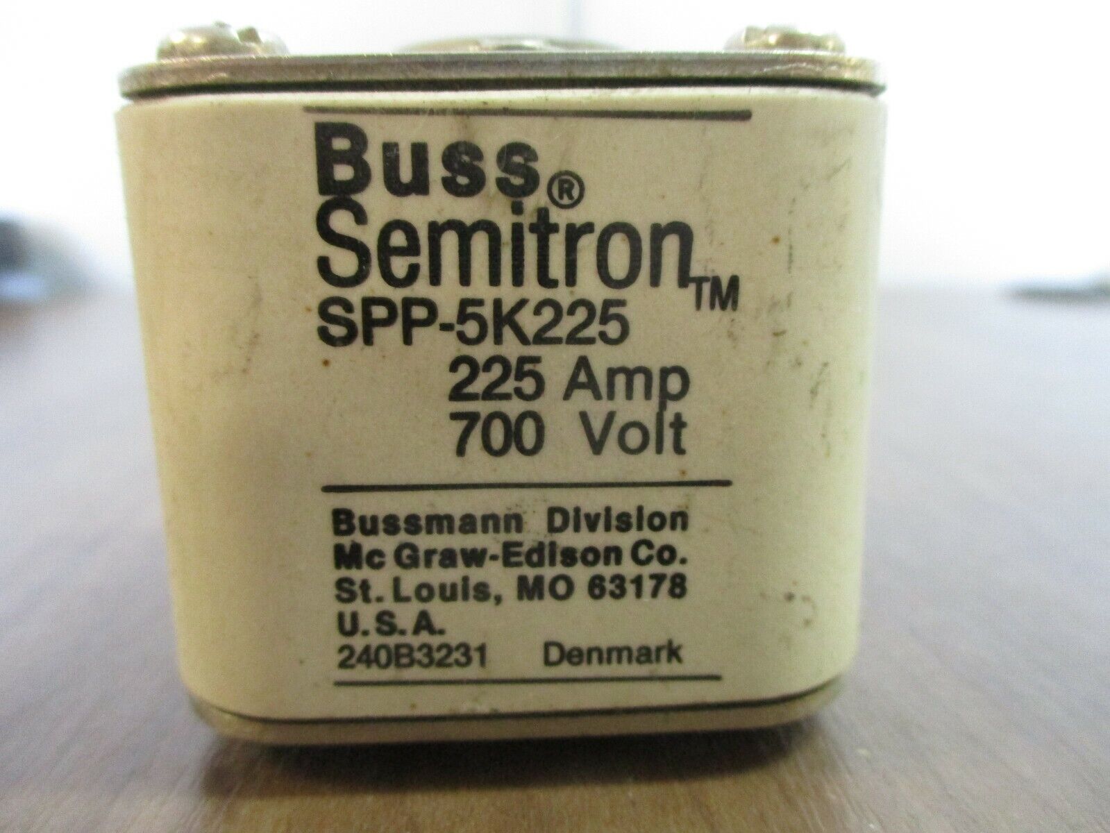 Buss Semitron Fuse SPP-5K225 225A 700V Used