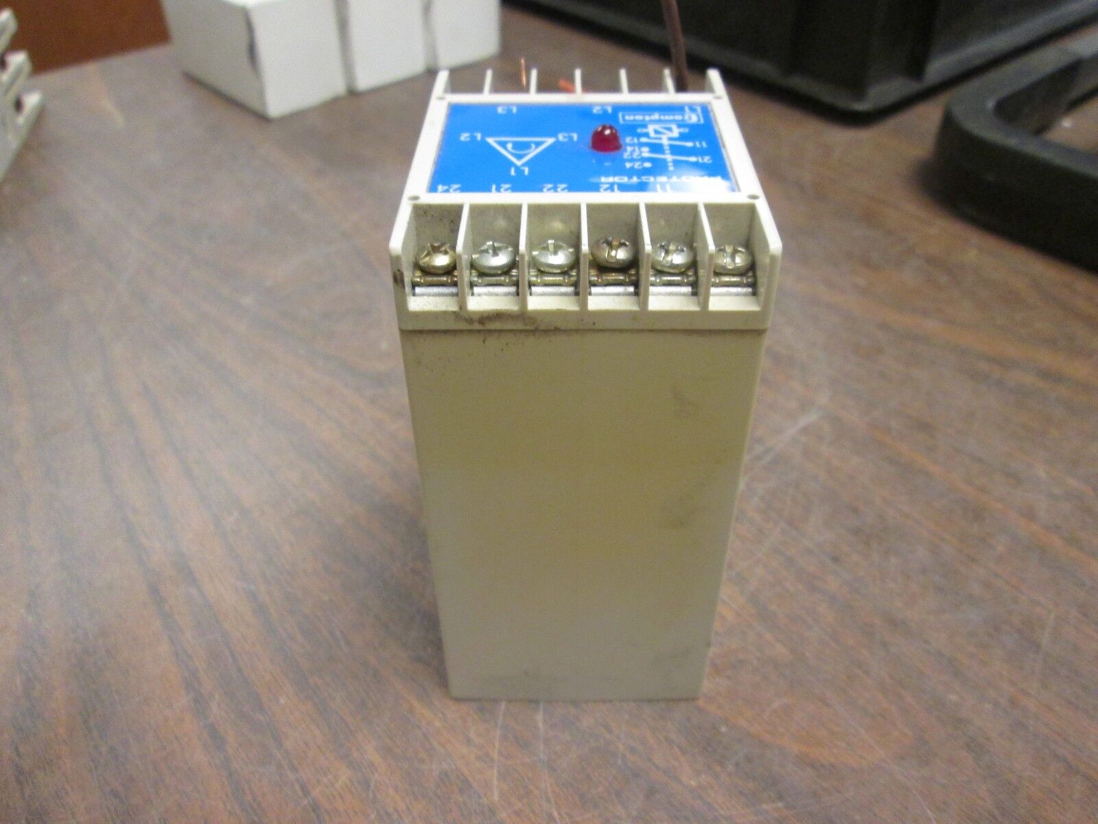 Crompton Relay 252-PVRV 408V L-L 60Hz Used