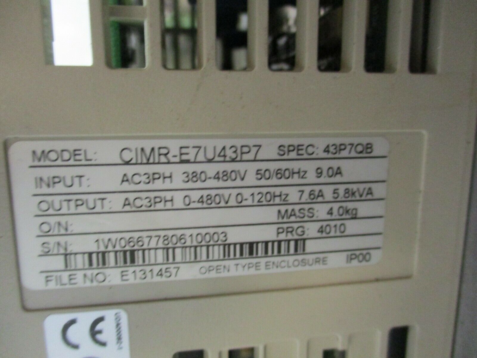 Yaskawa E7 AC Drive CIMR-E7U43P7 5HP 3Ph w/Keypad *No Cover* Used