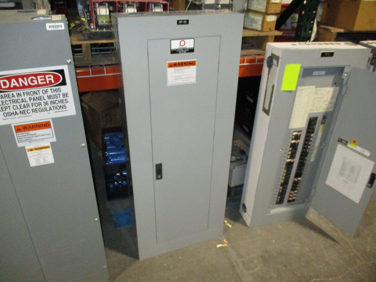 GE Main Lug Breaker Panel AQU3422RCX 225A Max 208/120V 3Ph 4W 42-Slot Used