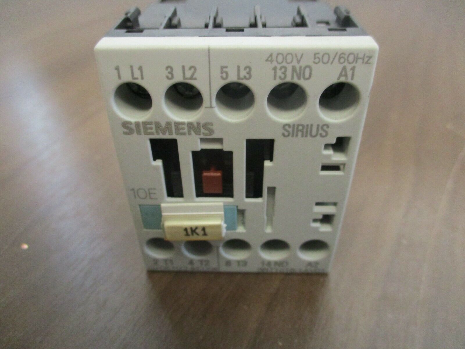 Siemens Sirius Contactor 3RT1016-1AV01 400V Coil Used