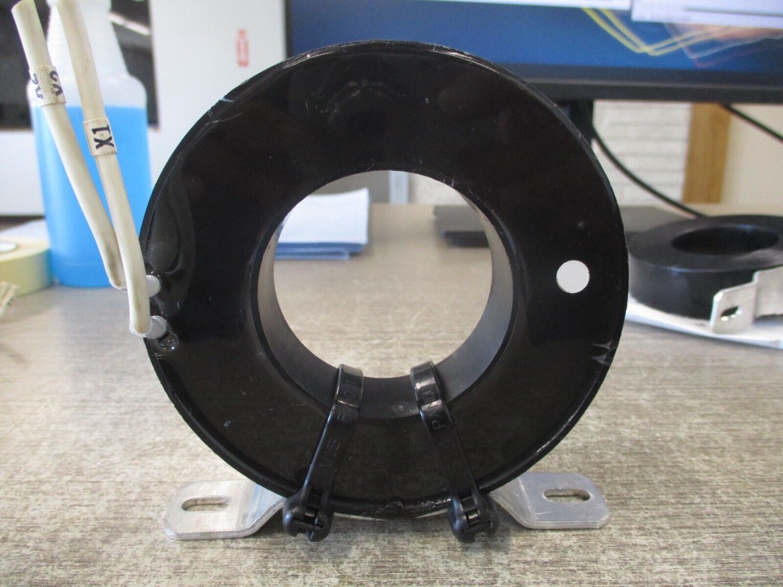WICC Current Transformer MW0130-1-L24 Ratio 350:1A 600V 50-400Hz 10kV BIL Used