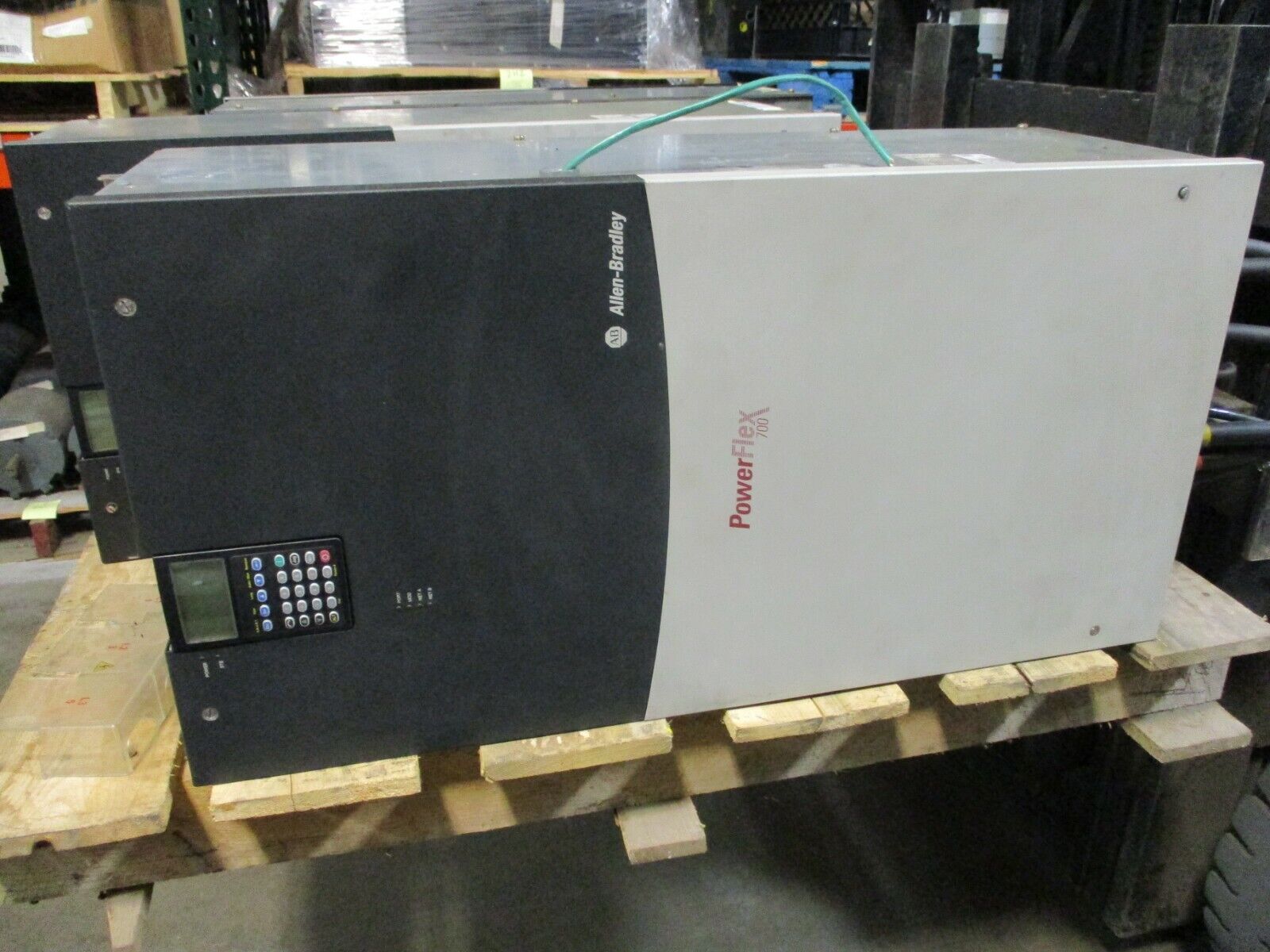 Allen-Bradley PowerFlex 700 AC Drive 20BD248A3ANNANC0 Ser. B 200HP 480V w/Keypad
