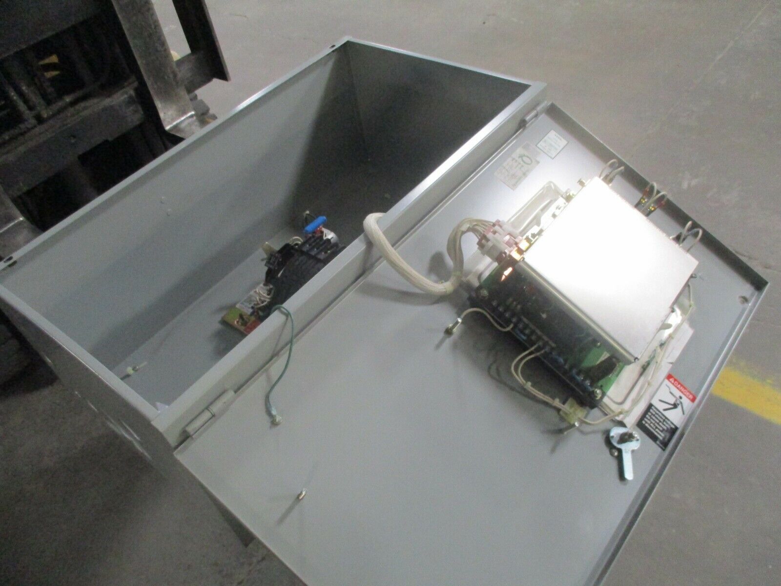 Asco Series 940 Automatic Transfer Switch 94033097C 30A 480Y/277V 60Hz Used