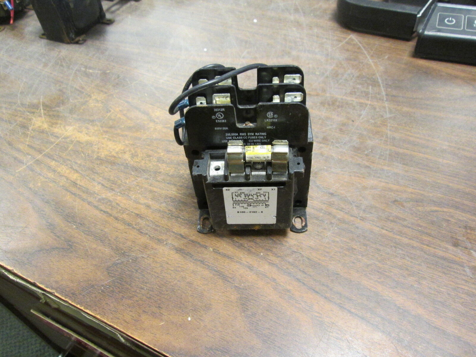 Cutler-Hammer Control Transformer C0100E2AFB 100VA Pri: 240/480V Sec: 120V Used