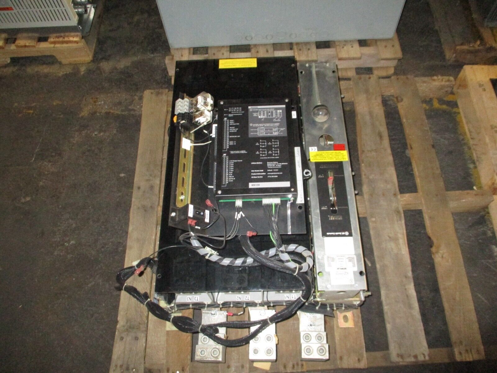 GE / CAT Zenith Automatic Transfer Switch CTG 1000A 277/480V 3Ph 60Hz Used