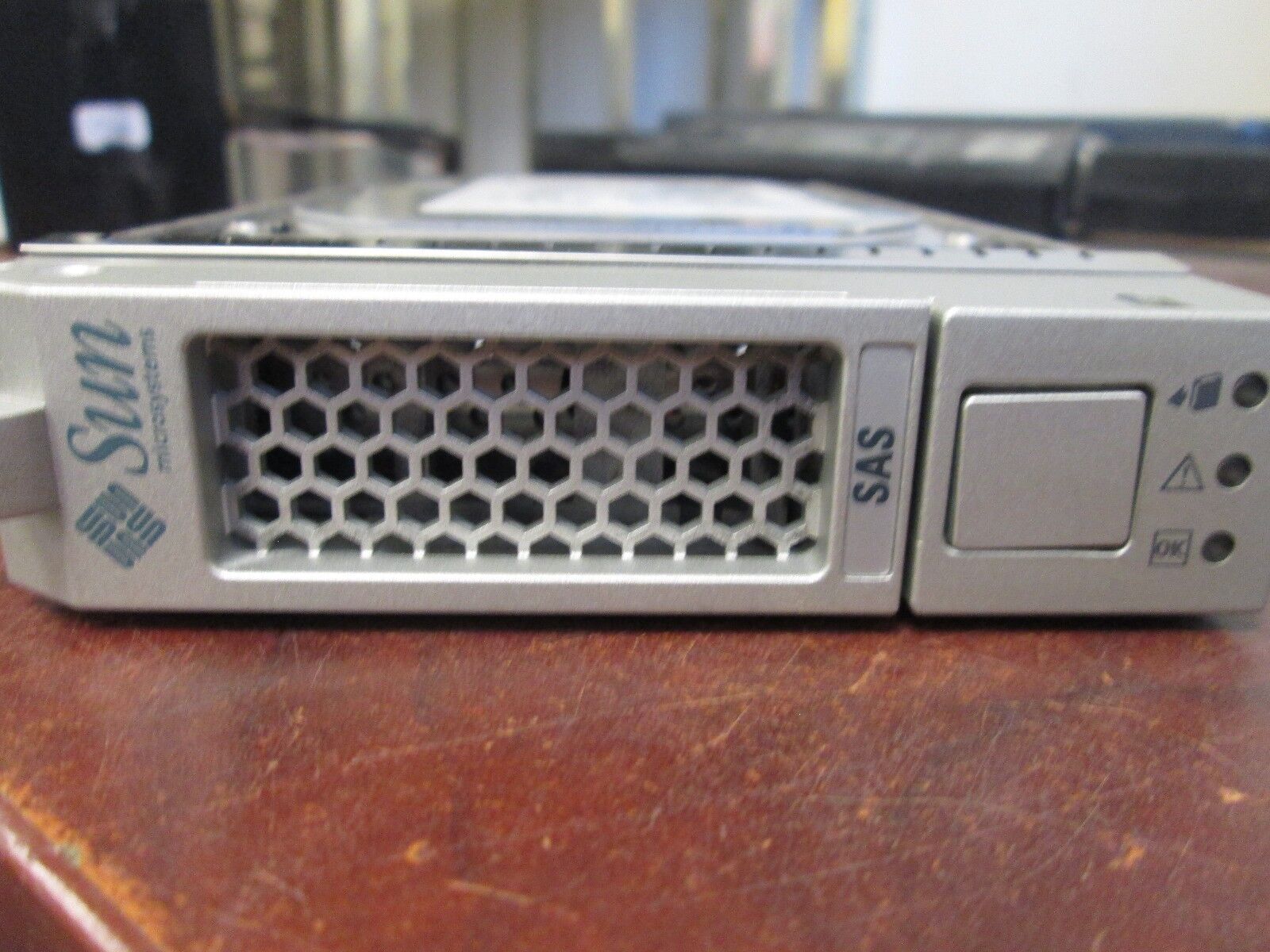 Sun Microsystems Hard Drive SUN 300G HUS1530SBSUN300G 300GB 15K RPM SAS Used