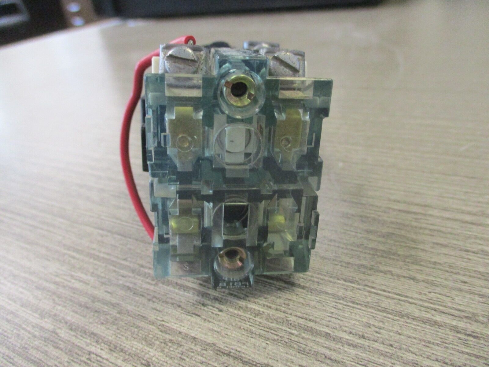 Westinghouse Illuminated Push Button PB1T3P 480V 50/60HZ Green Used.