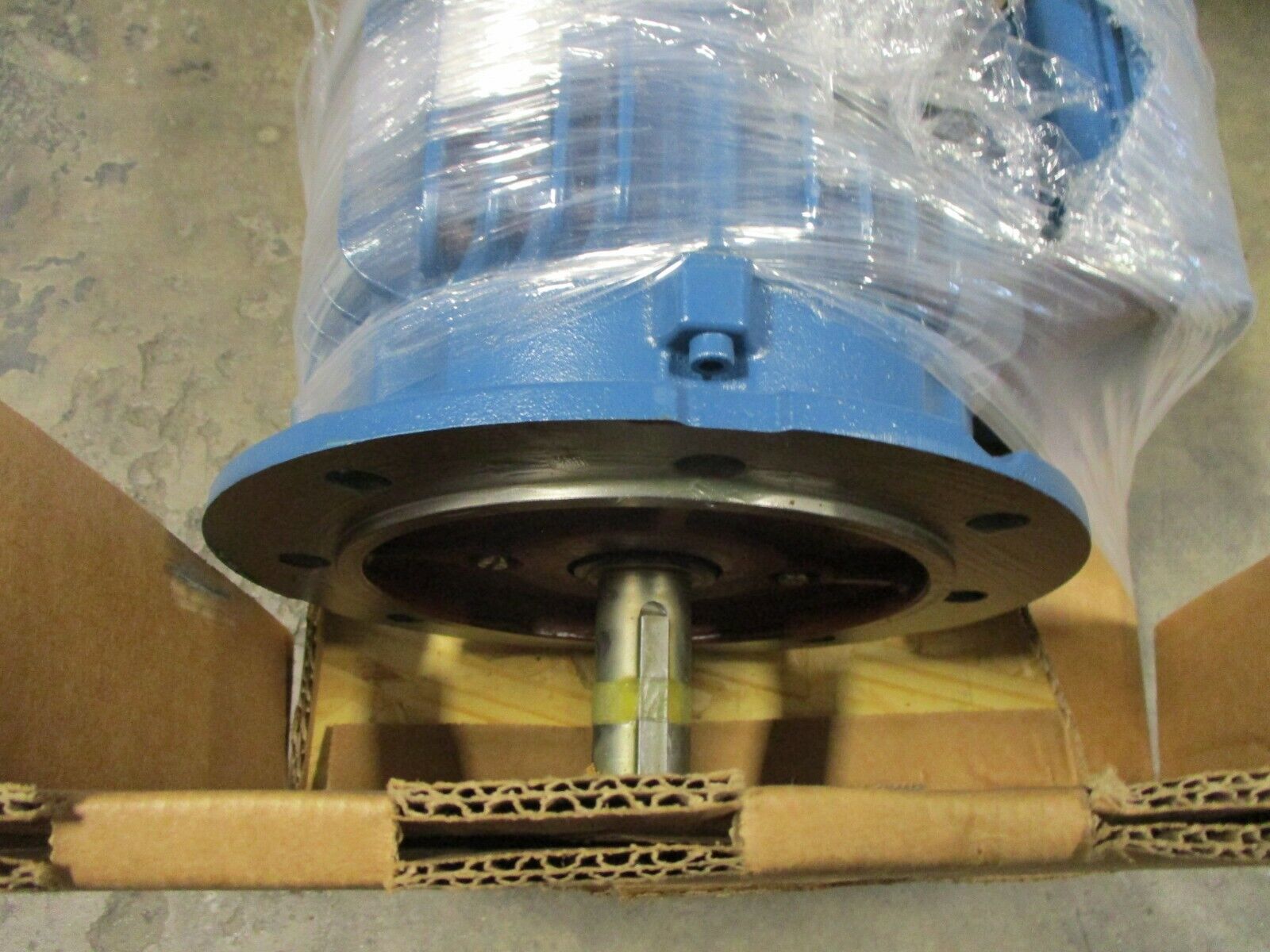 WEG Motor Z00212ET3X050416 3HP 1200 RPM 575V 3.63A 3Ph 60Hz New Surplus