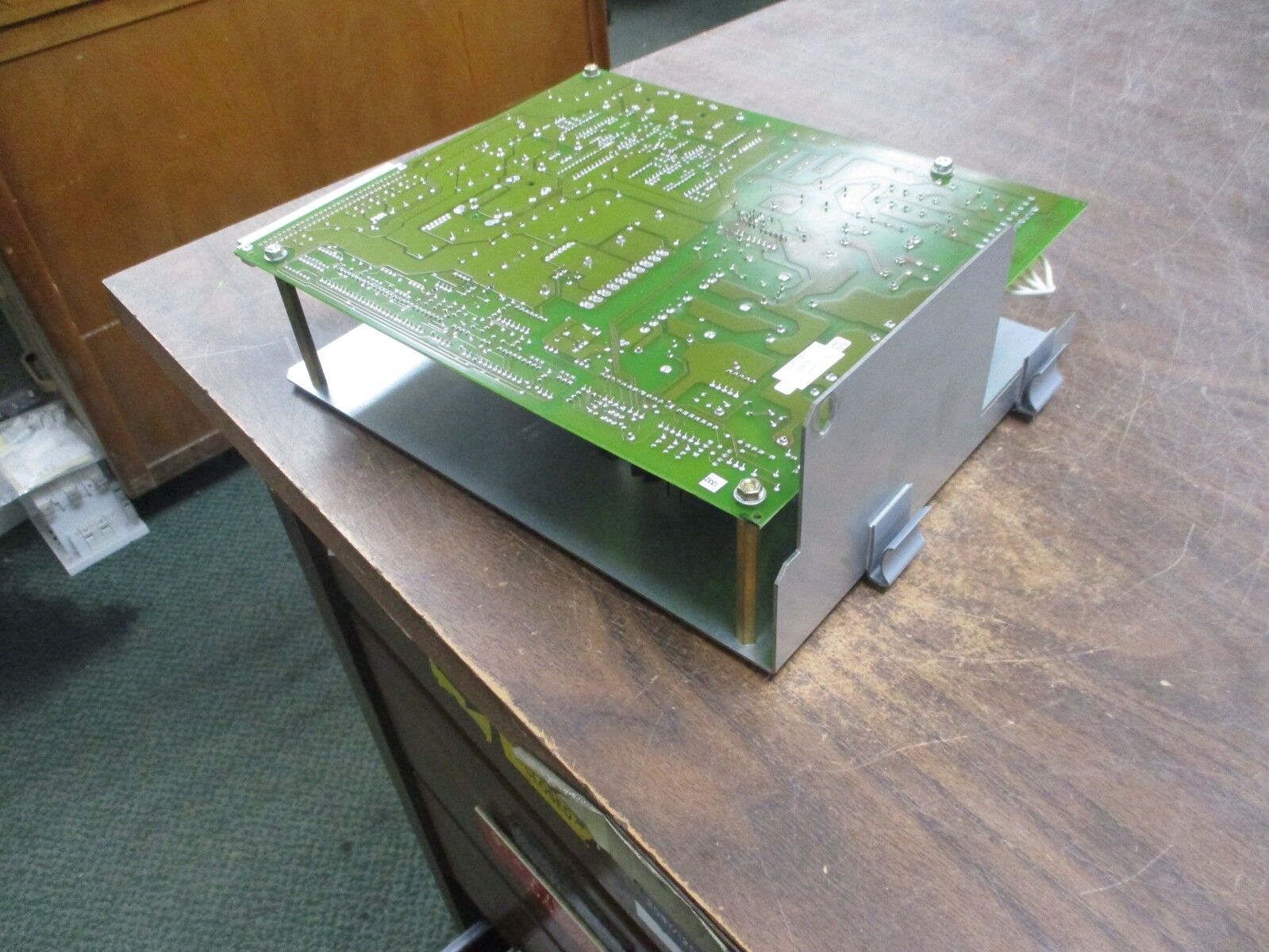 Merlin Gerin ALEZ PCB 72-132297-00 Rev A00 Used