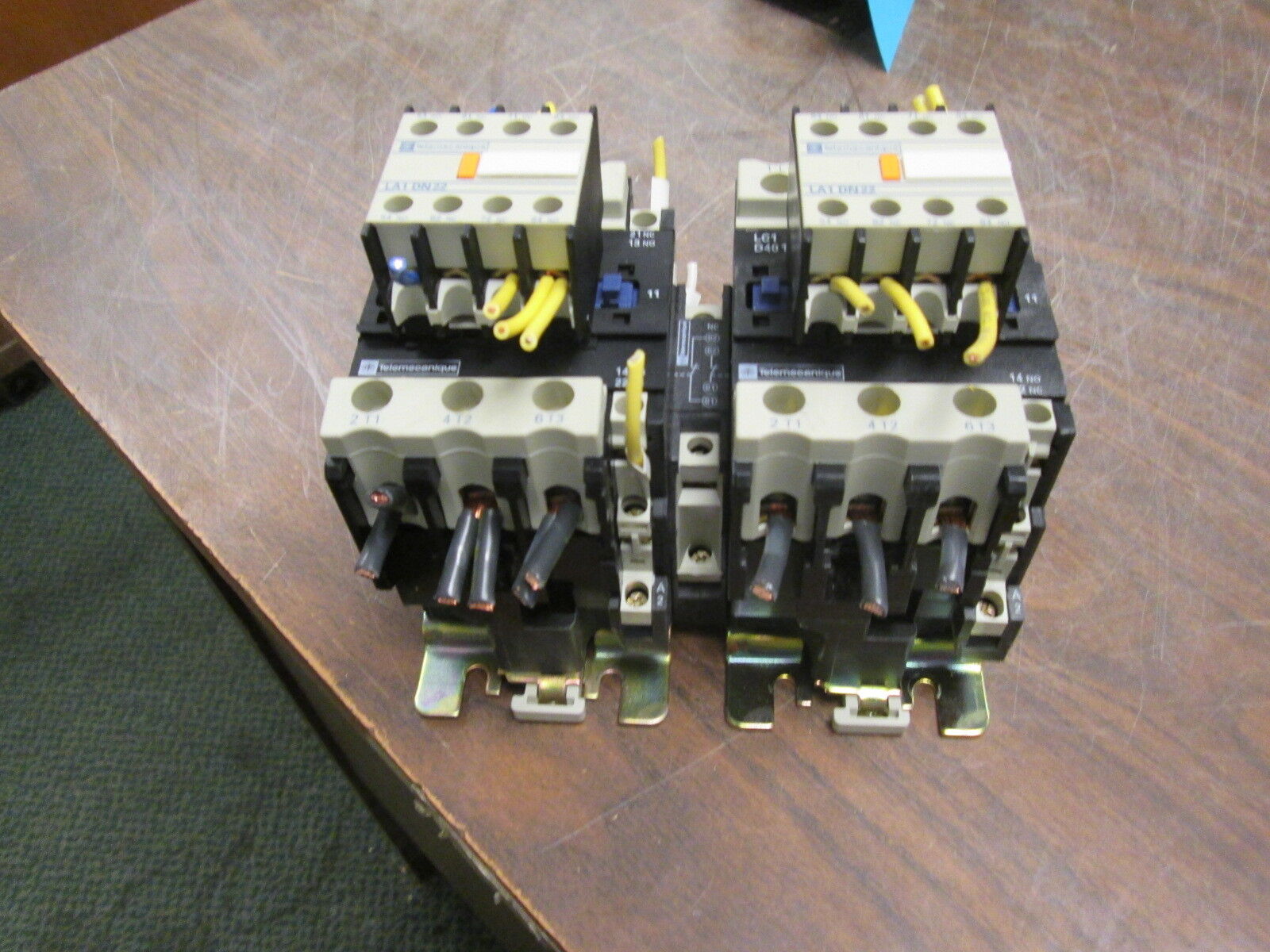 Telemecanique Reversing Contactor LC1 D4011 120V Coil 60A 600V Used