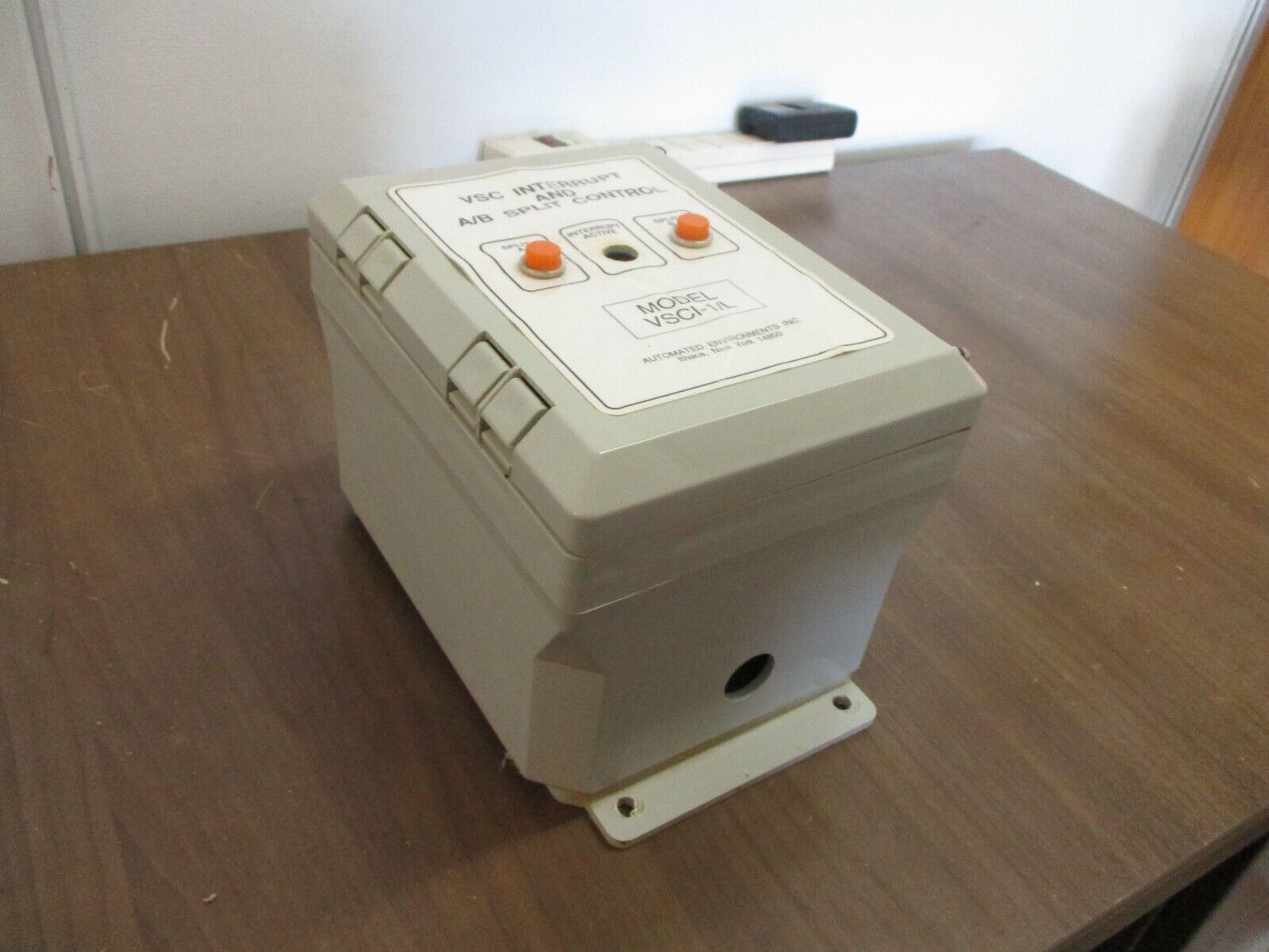 Automated Environments, Inc. VSC Interrupt & A/B Split Control VSCI-1/L Used