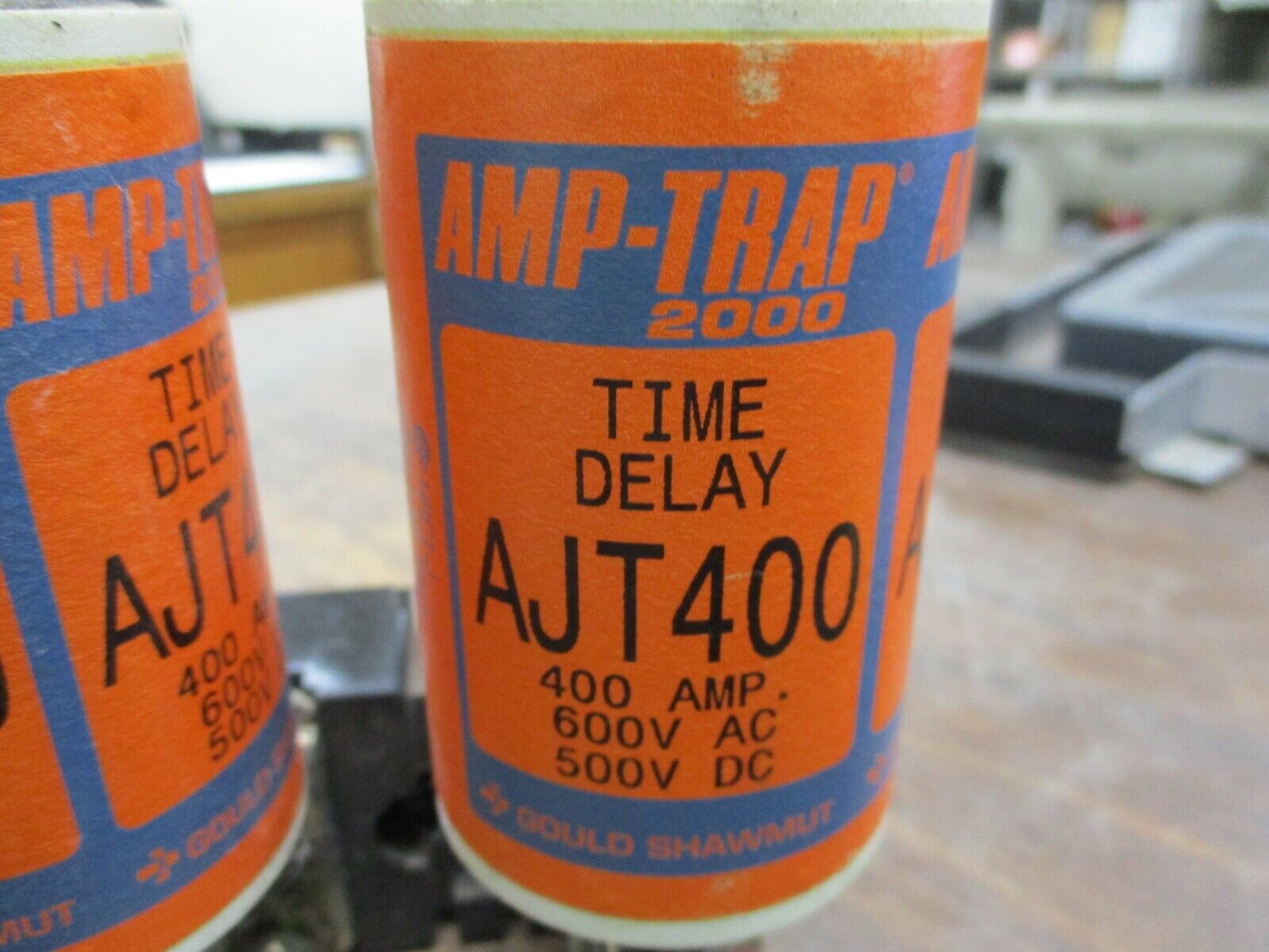 Allen-Bradley Fuse Block w/ Fuses 4012056814 200A 600V w/ (3) 400A Fuses Used