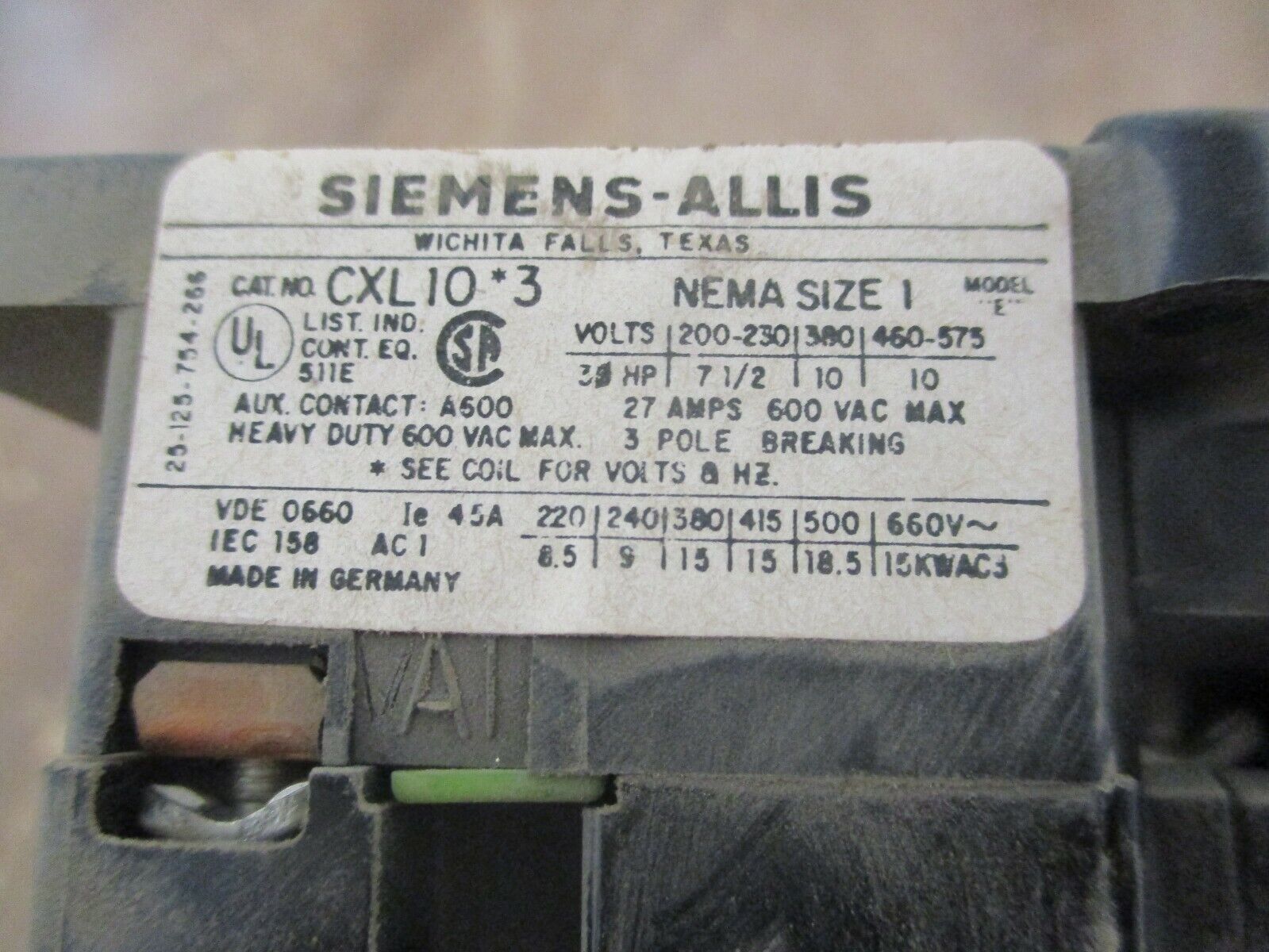 Siemens-Allis Size 1 Starter CXL10*3/OLR0400CSI 120V Coil Trip: 2.5-4A Used