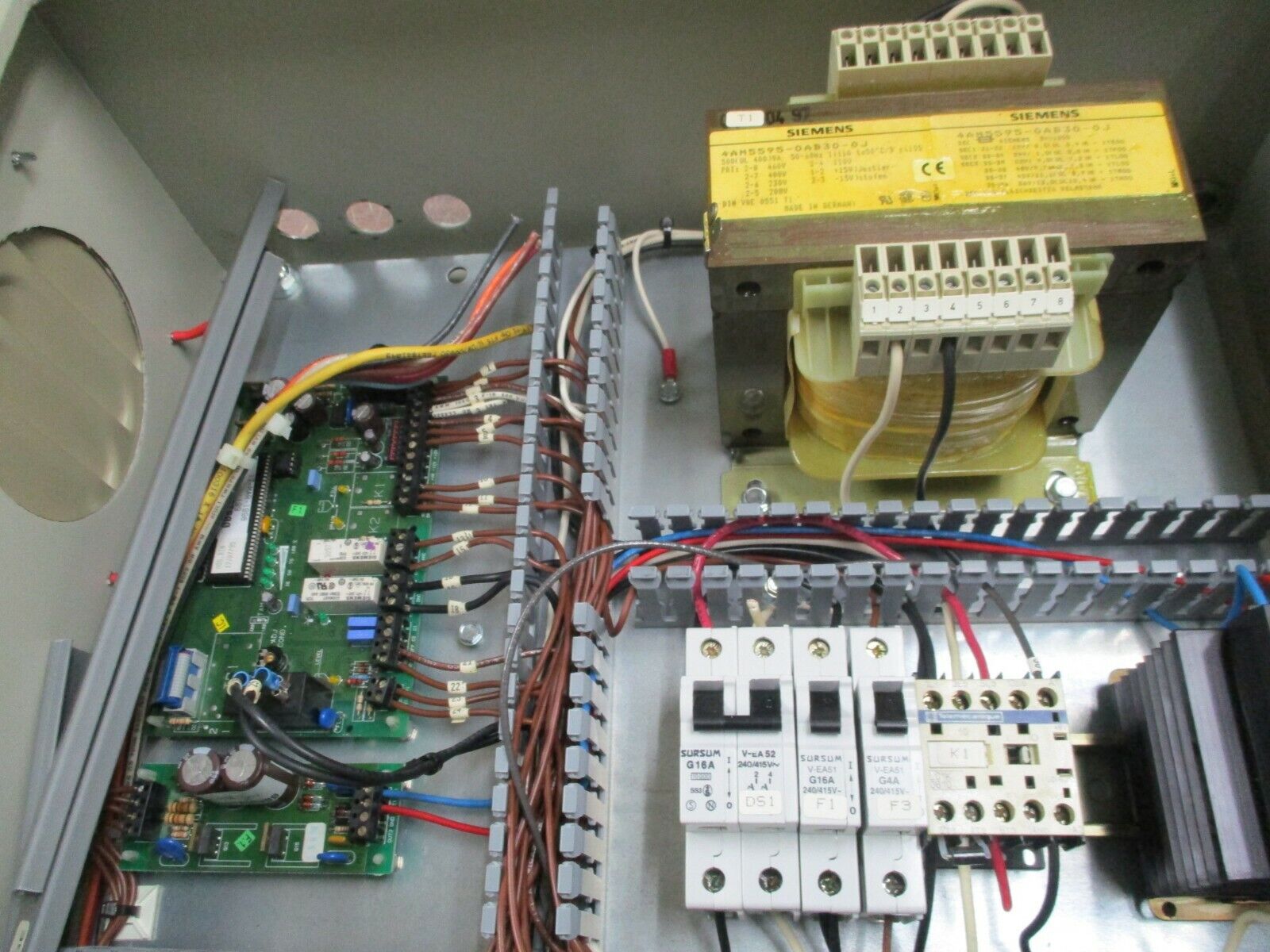 Stulz Ultrasonic Humidifier Control Box P-1-96 110VAC 60Hz 1Ph Used