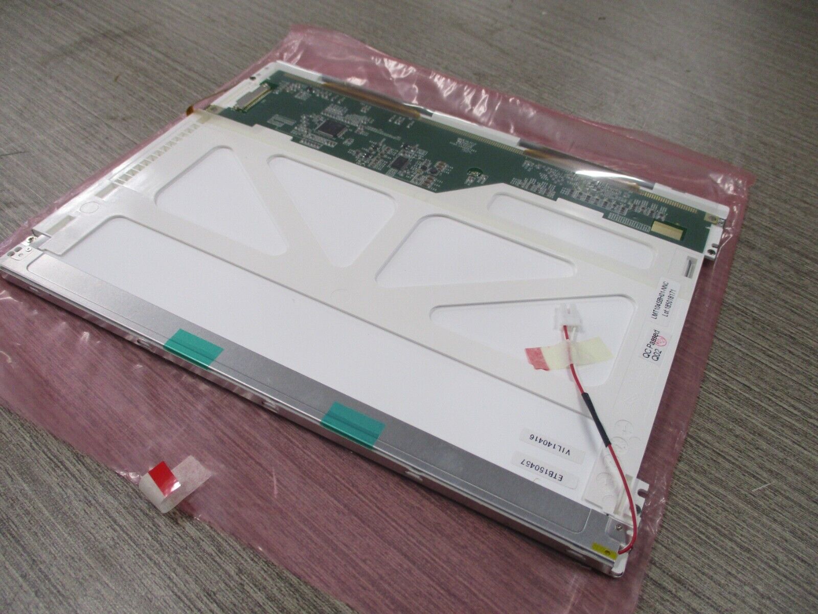 Topway LCD/TFT Display Panel LMT104SBH01-NNC 800 x 600 *No Box* New Surplus