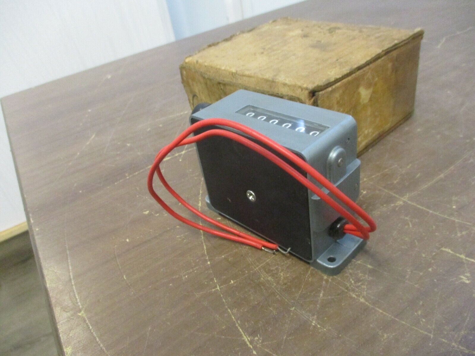 Eaton Durant Electric Counter 6-Y-1-RMF 230VAC 7W New Surplus