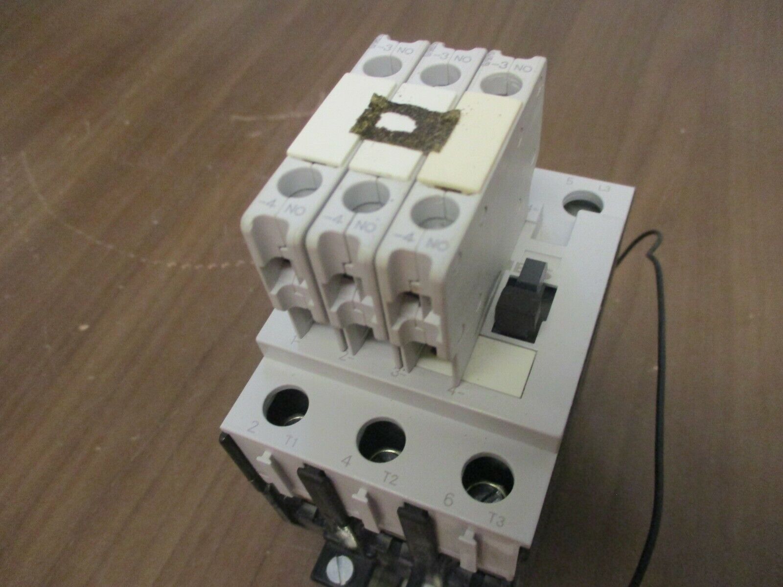 Siemens Contactor 3TF3500-0A 230V Coil 55A 600V w/ (3) Aux Contacts Used