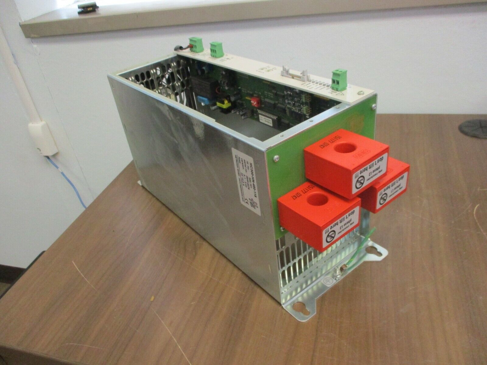 Hetronik PLC Rack w/ Power Supply HC300-HN-480-115 Ver. A.1 - 2.03 Card:193.0051