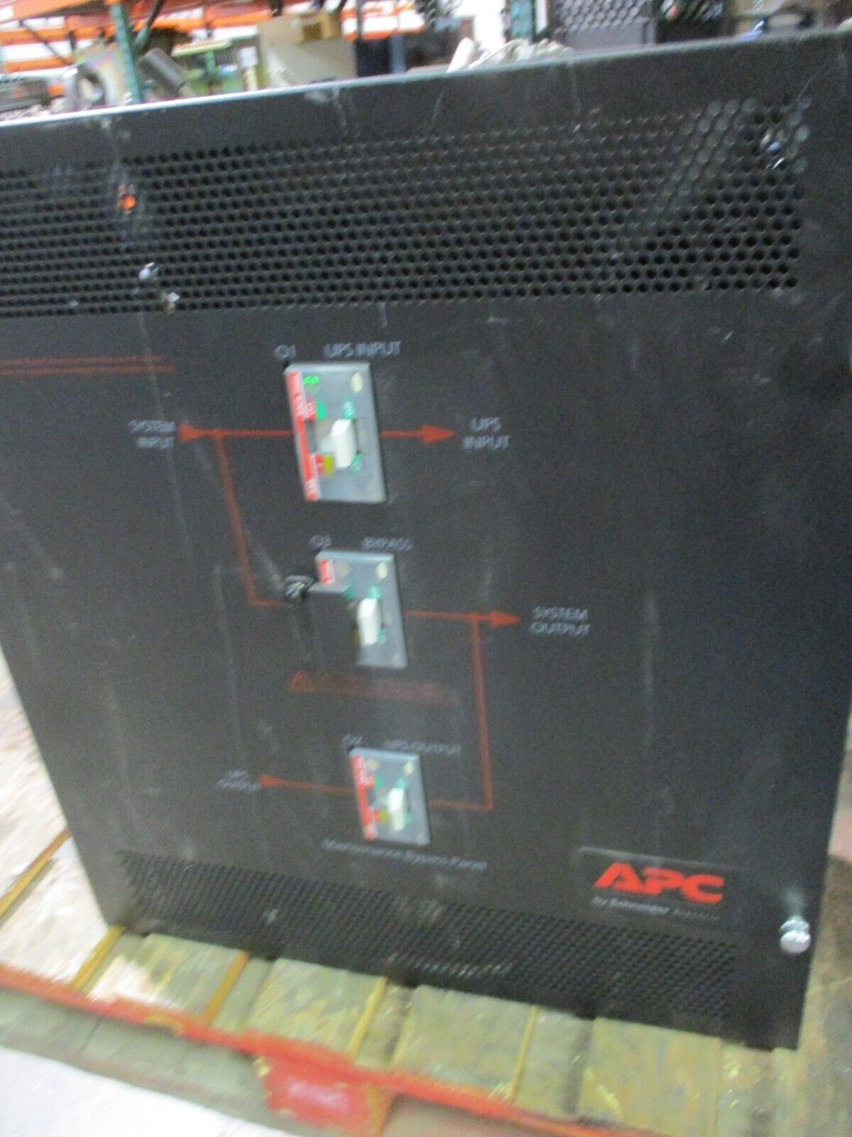 APC Maintenance Bypass Panel SBPSU20K30F-WP 30kVA/24kW 208Y/120V 60Hz 4W+G Used