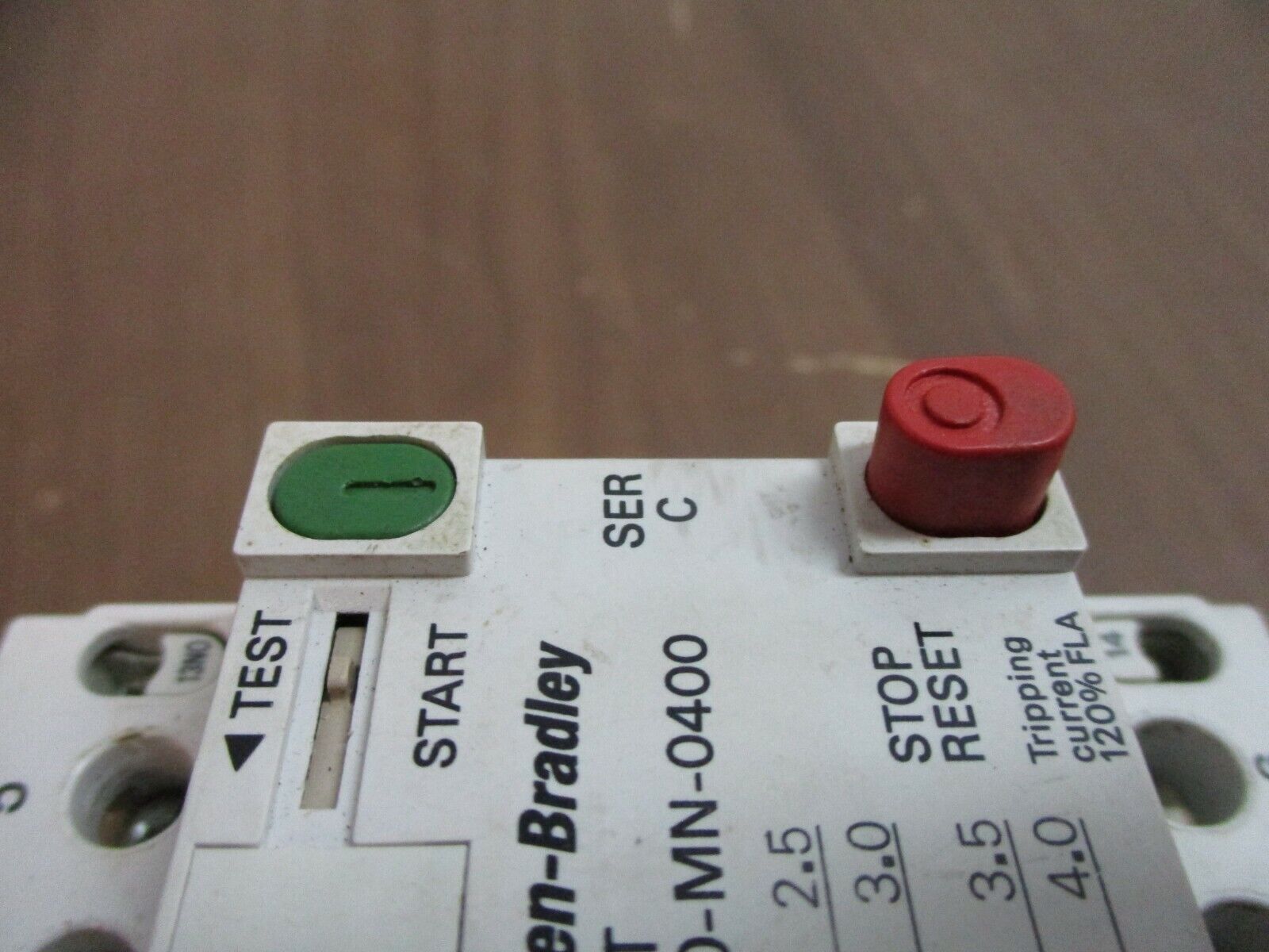 Allen-Bradley Manual Starter 140-MN-0400 Ser. C Trip: 2.5-4.0A Used