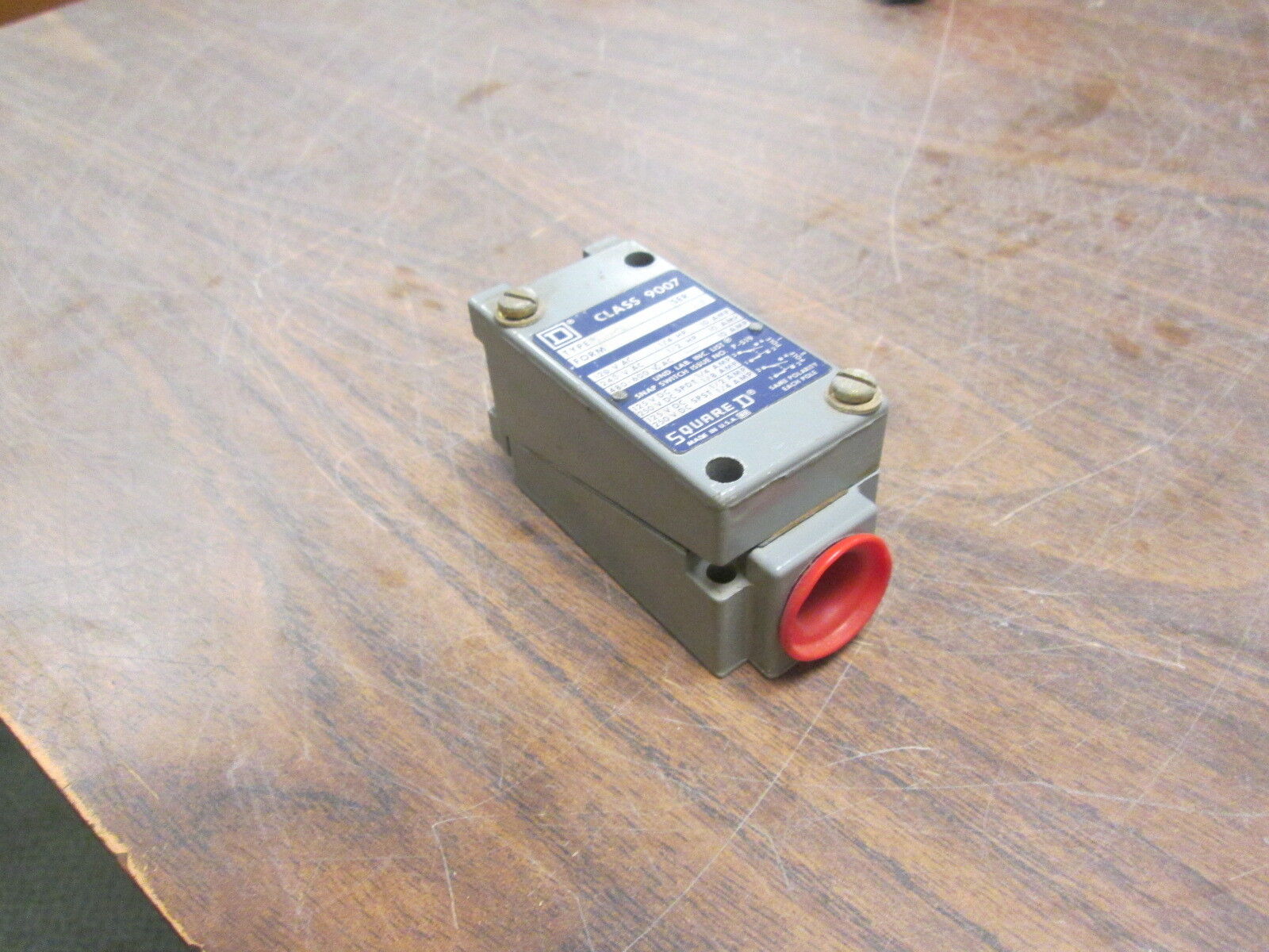Square D Limit Switch 9007 B62L 10A 120-600VAC Used