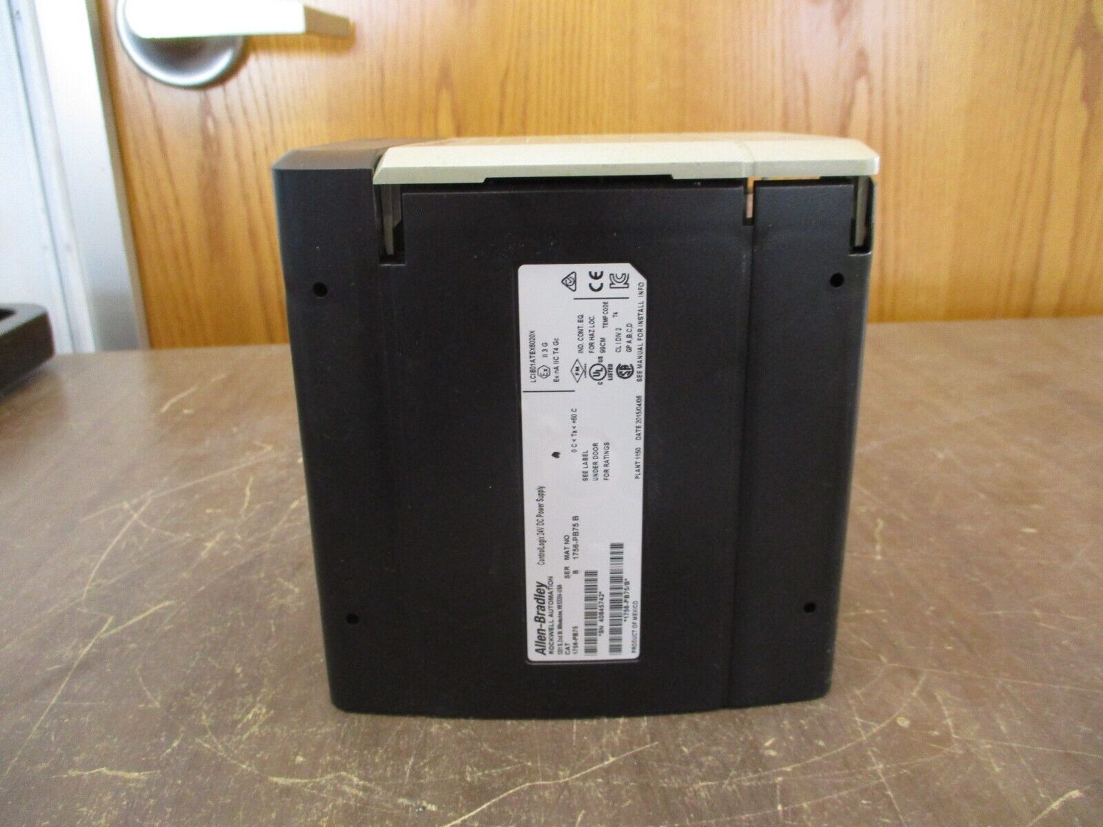 Allen-Bradley ControlLogix 24VDC Power Supply 1756-PB75 Ser. B Used