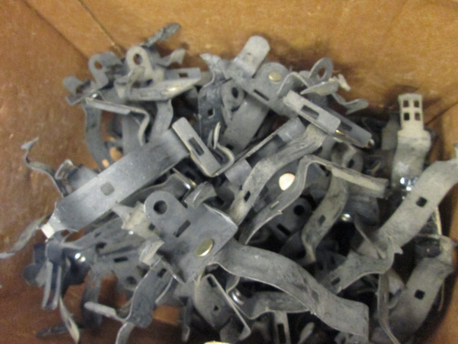 Cooper/B-Line Conduit Clip BG24-U-2-4 *Approx 40* Used