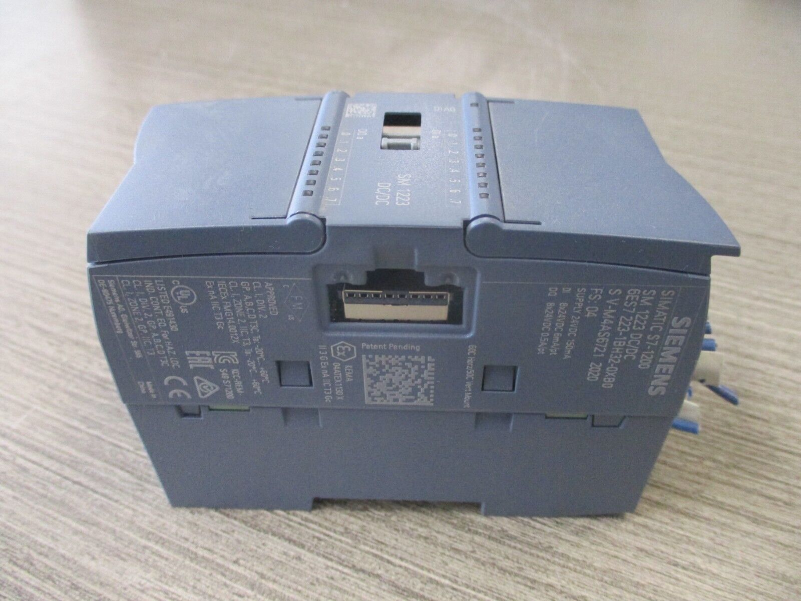 Siemens Simatic S7-1200 Digital I/O Module 6ES7 223-1BH32-0XB0 Used.