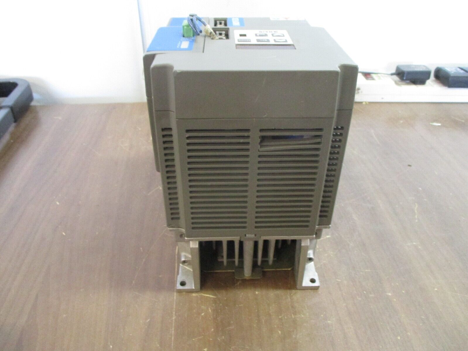Industrial Indexing Systems Delta Servo Drive DS-50 / RA *Chipped Corner & Vent*