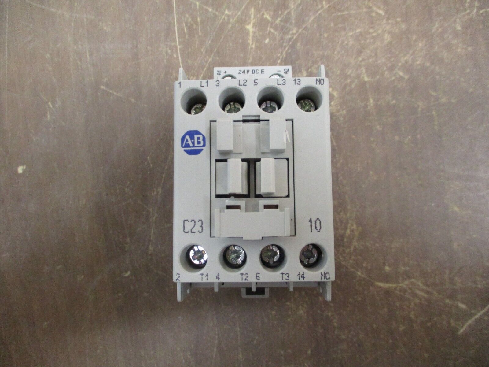 Allen-Bradley Contactor 100-C23EJ10 Ser. C 24VDC Coil *Chipped* New Surplus