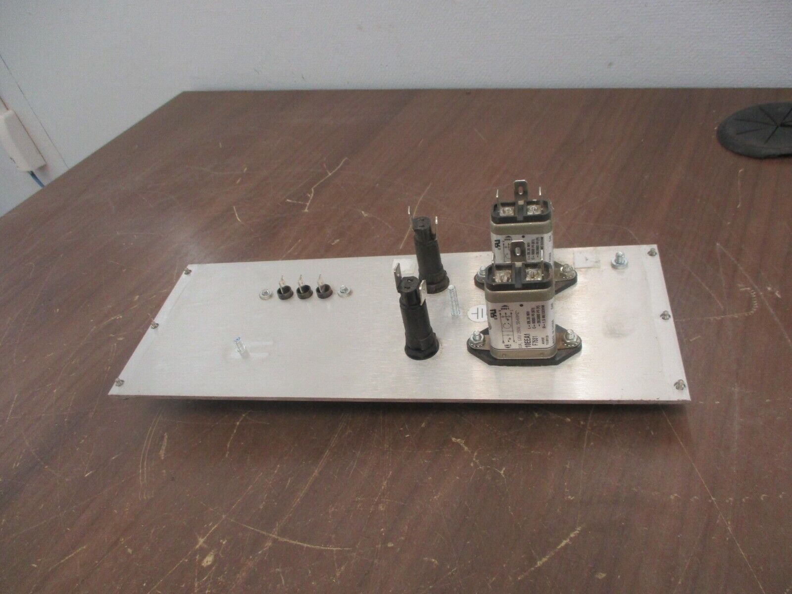 Compressor Controls Corp. Vanguard Power Panel Series 5 350W 90-240VAC 47-63Hz