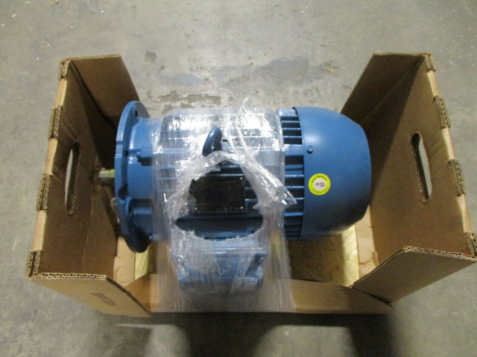 WEG Motor Z00212ET3X050416 3HP 1200 RPM 575V 3.63A 3Ph 60Hz New Surplus