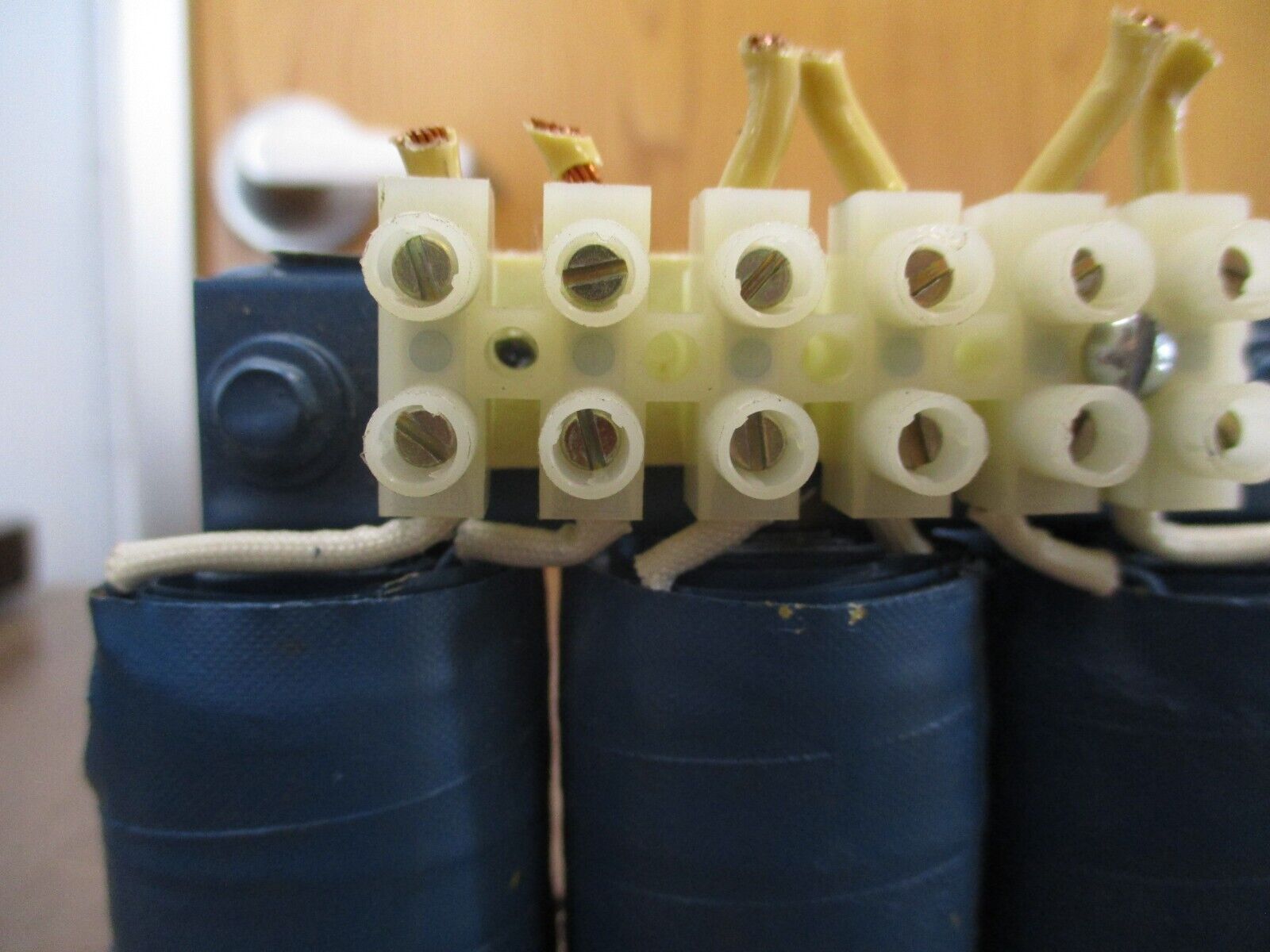 MTE 3Ph Reactor RL-00402 6.50mH 4A 600V 50/60Hz *Missing (1) Screw* Used