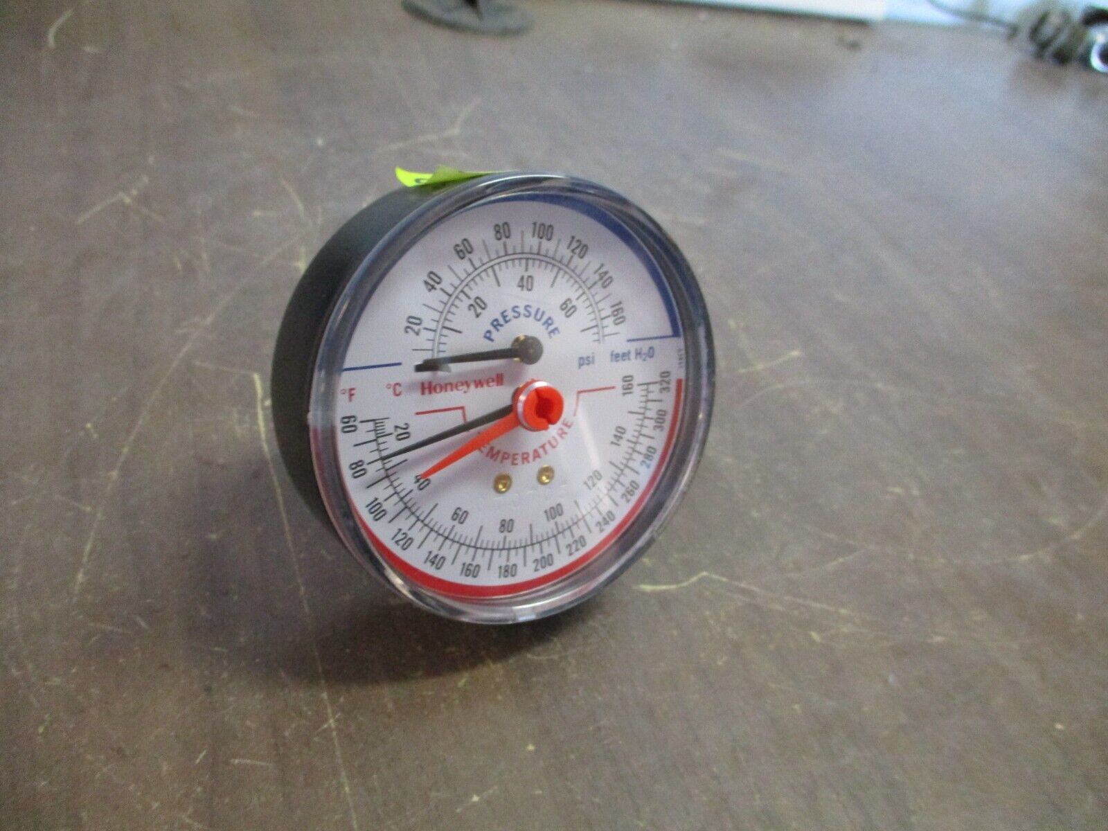 Honeywell Tridicator Pressure / Temperature Gauge Pressure: 0-75 PSI Used