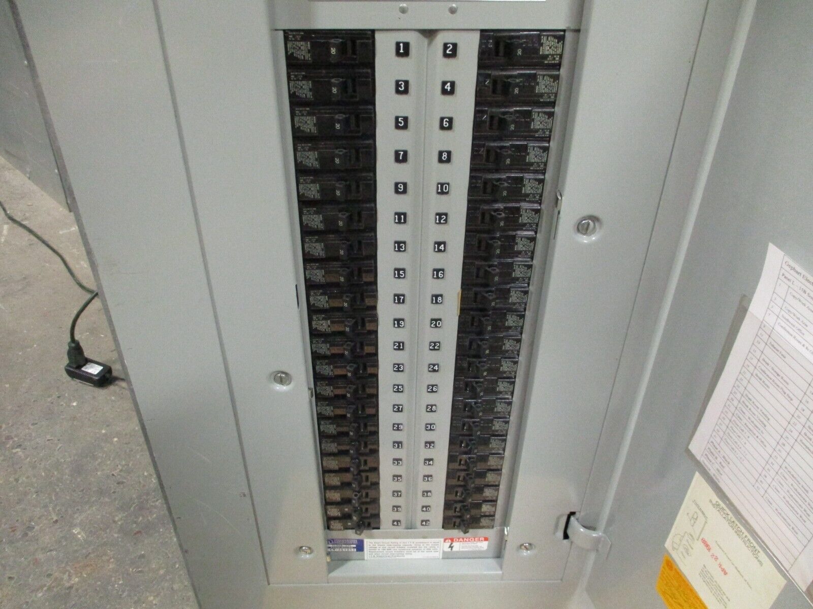 ITE Main Lug Breaker Panel UBA42-24L 225A Max 240V 3Ph Used