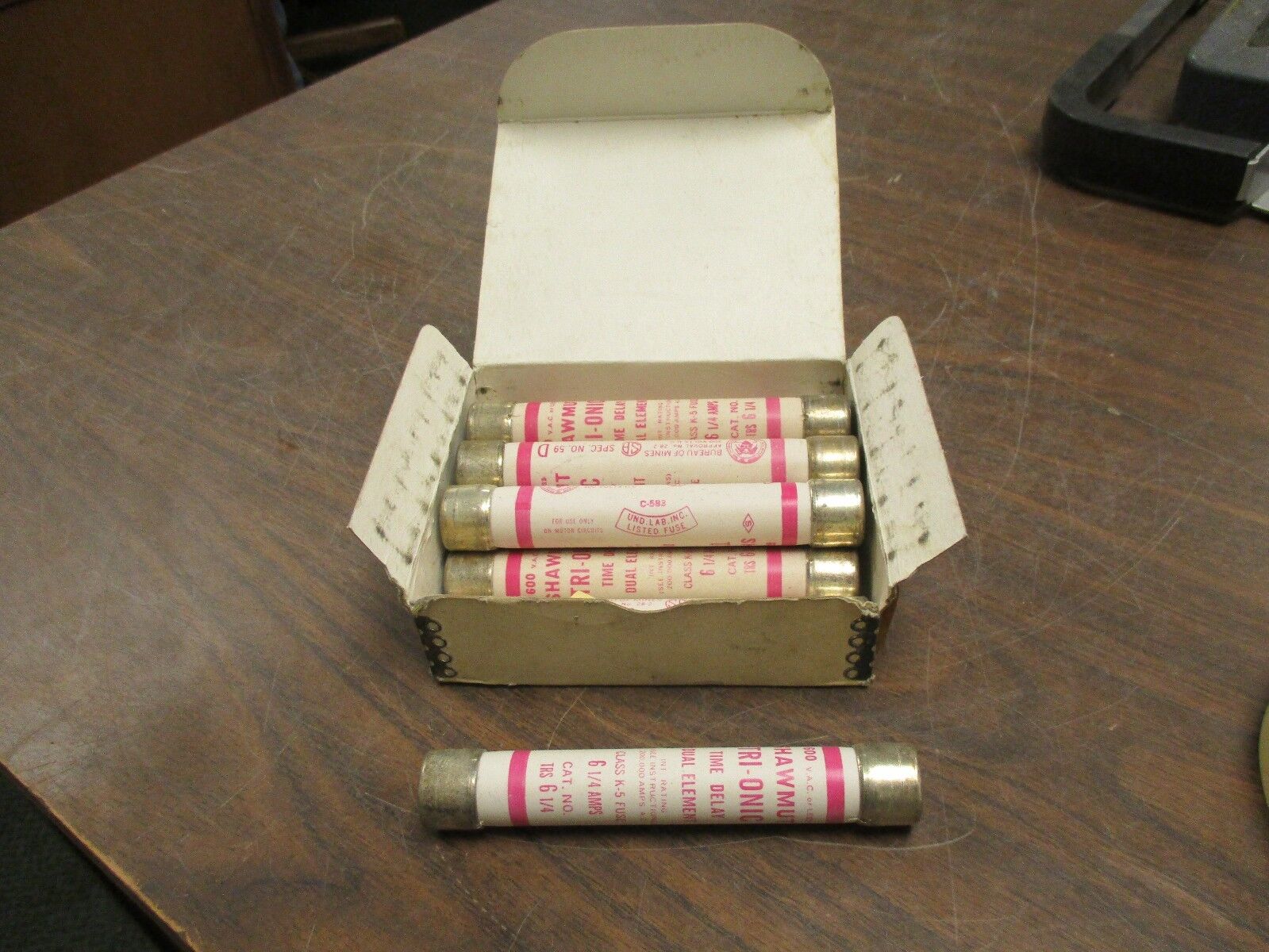 Shawmut Tri-Onic Fuse TRS 6¼ 600V 6¼A *Box of 9* New Surplus