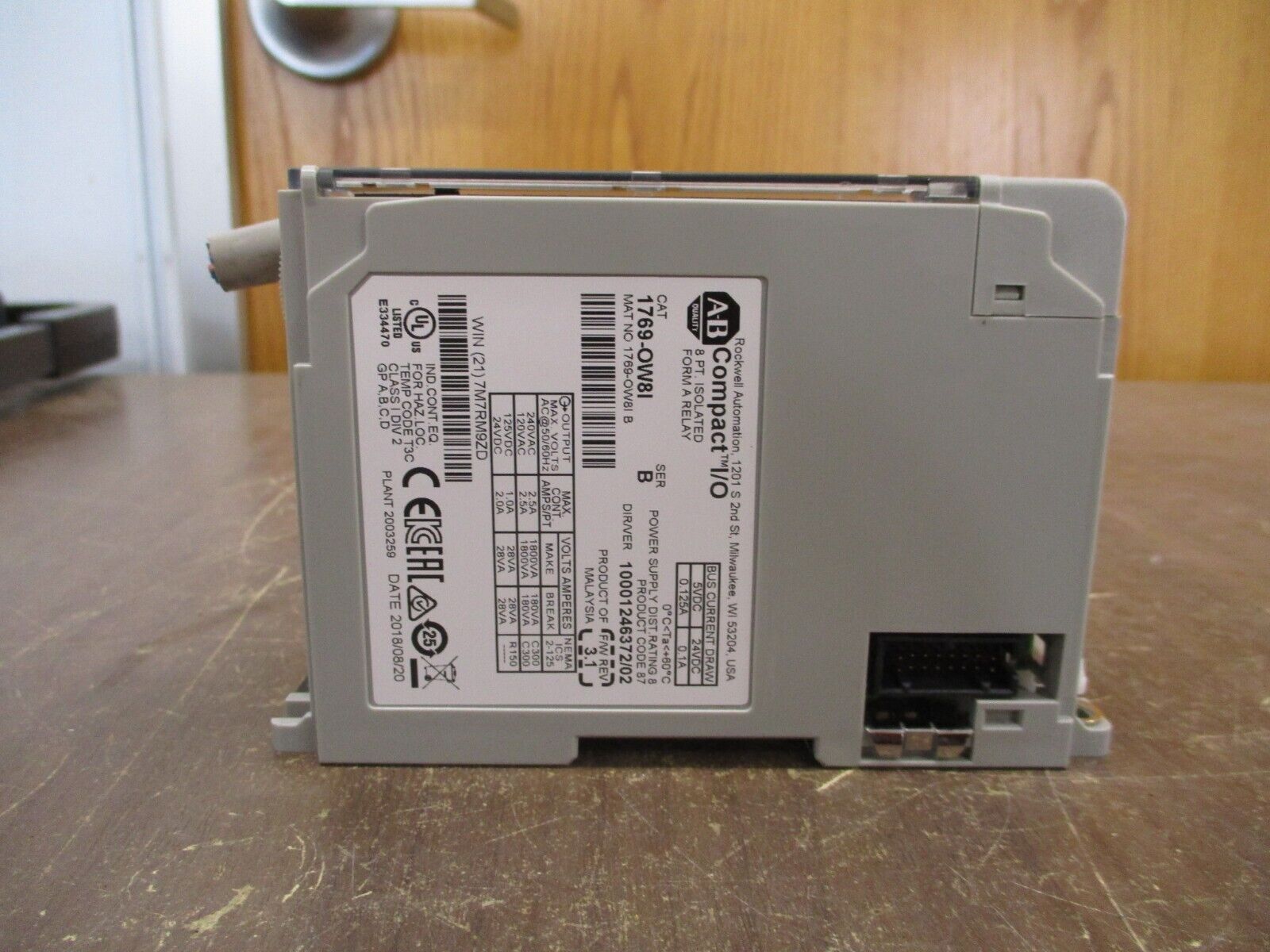 Allen-Bradley Compact I/O Isolated Form A Relay Output Module 1769-OW8I Ser. B