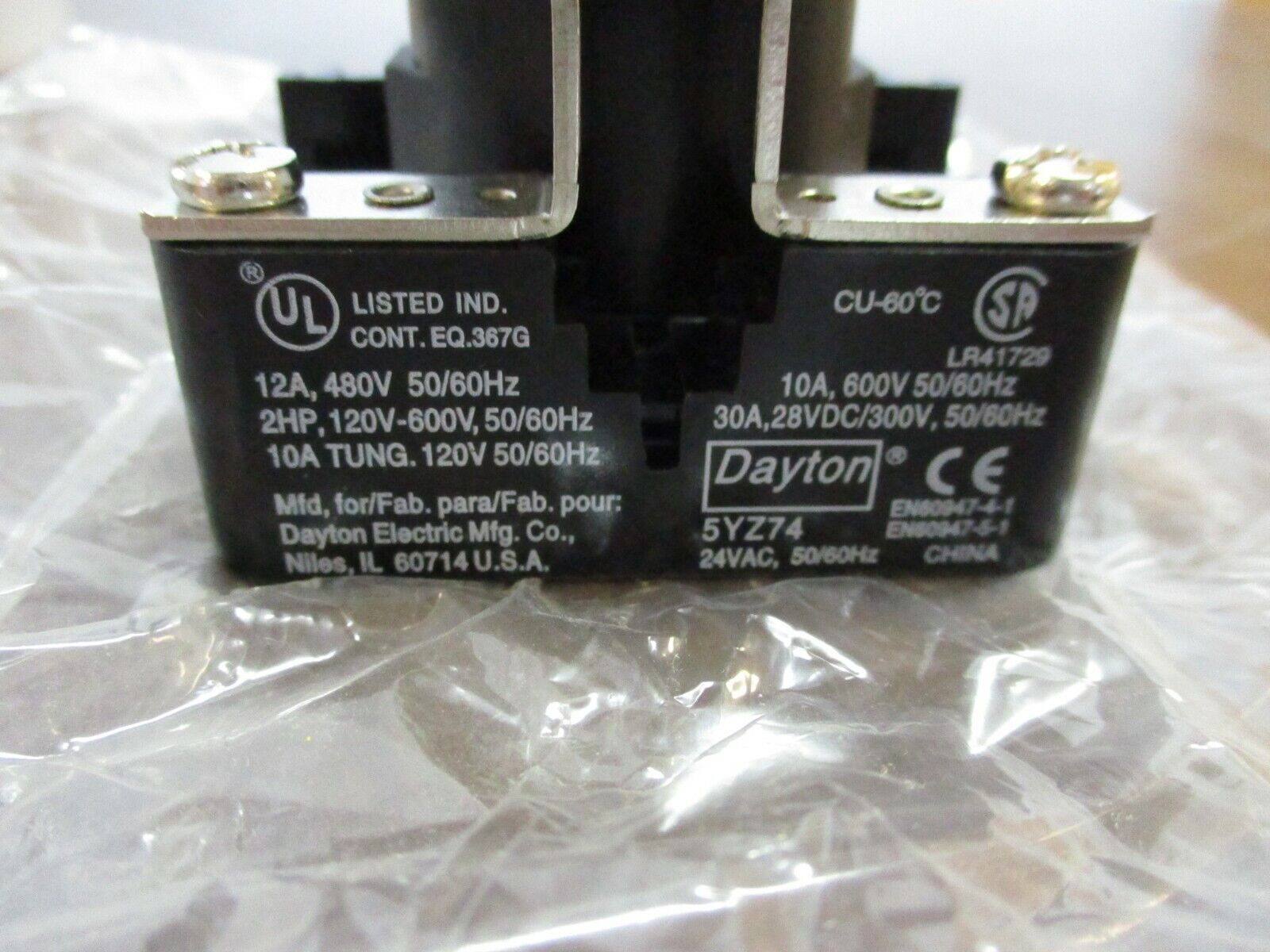 Dayton, Relay, Part #: 5YZ74 24VAC, 50/60Hz, 30A, New Surplus