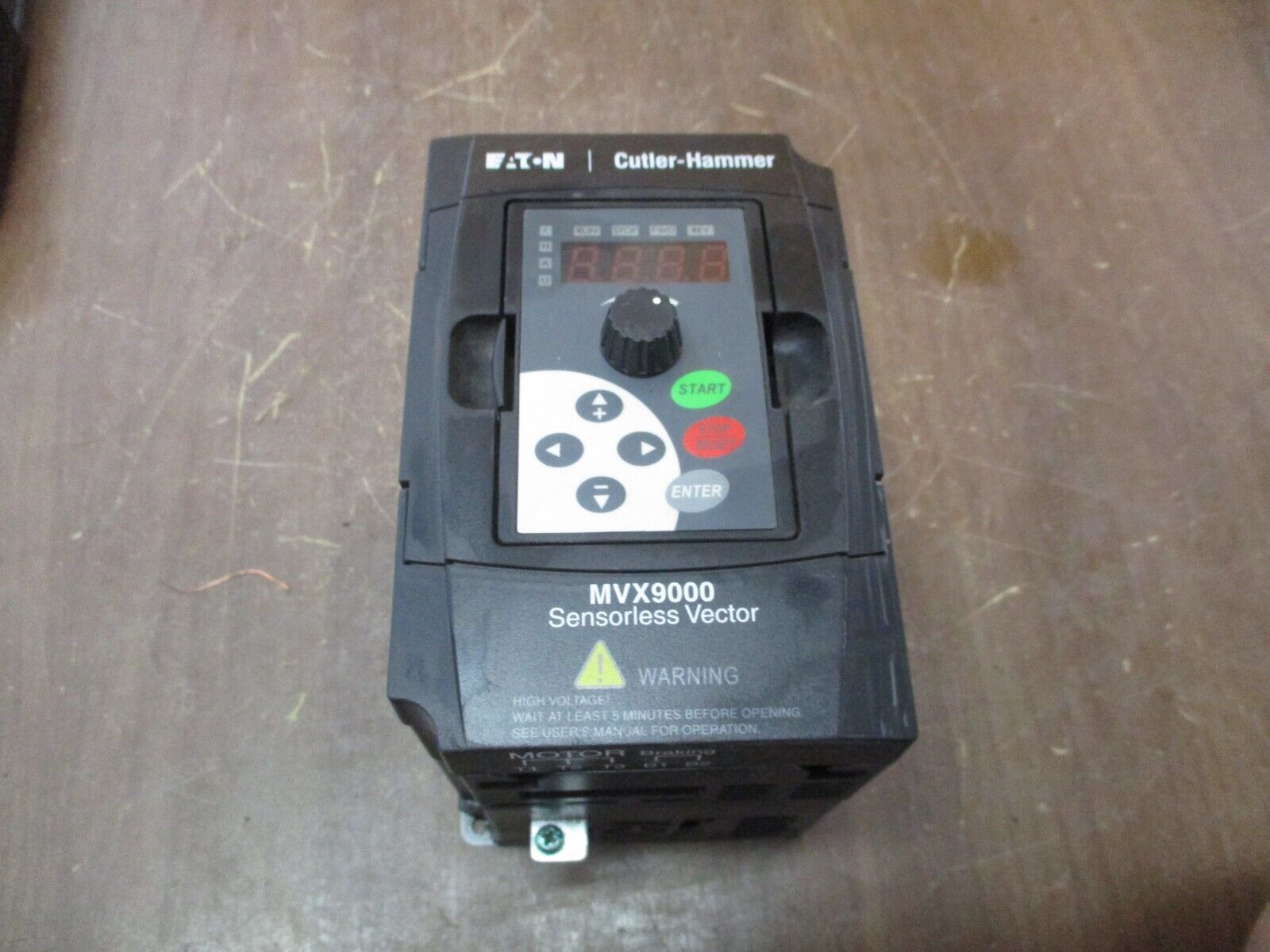 Eaton Sensorless Vector AC Drive MVX002A0-2 2HP w/ Keypad Used