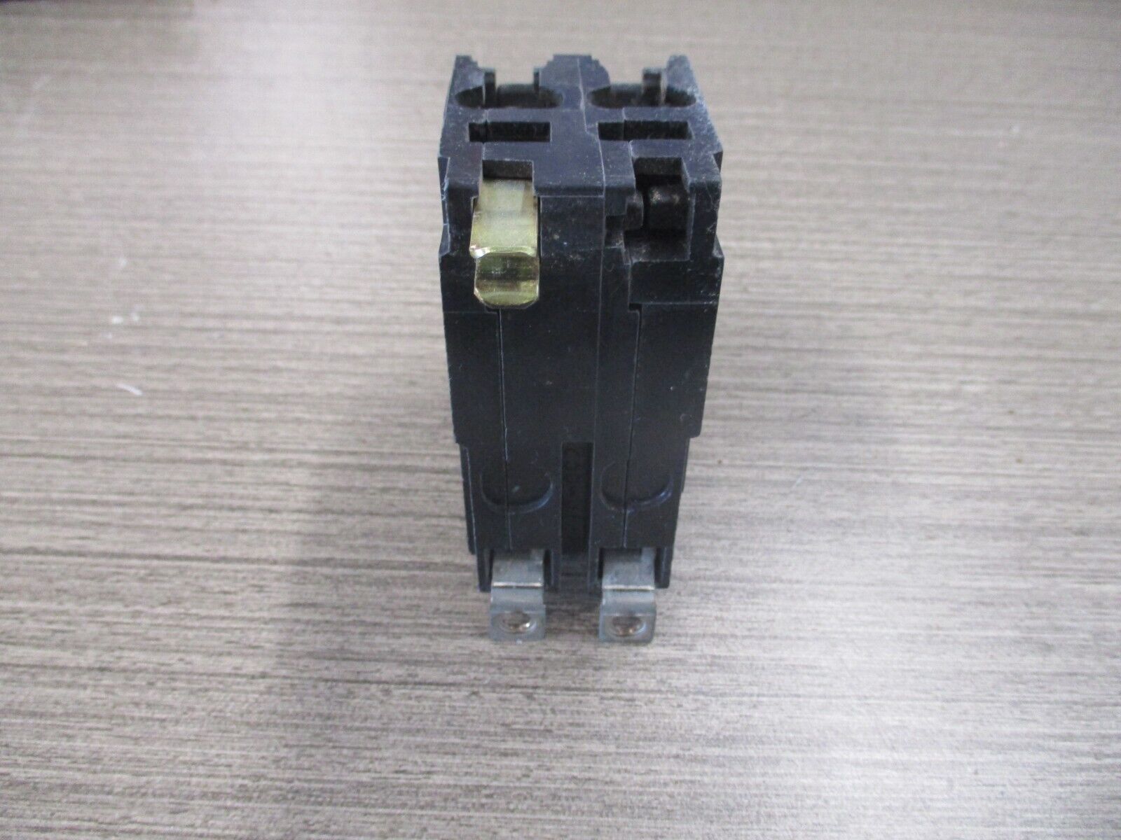 Square D Bolt-On Circuit Breaker QOB230VH 30A 120/240V 2P 22KA Used